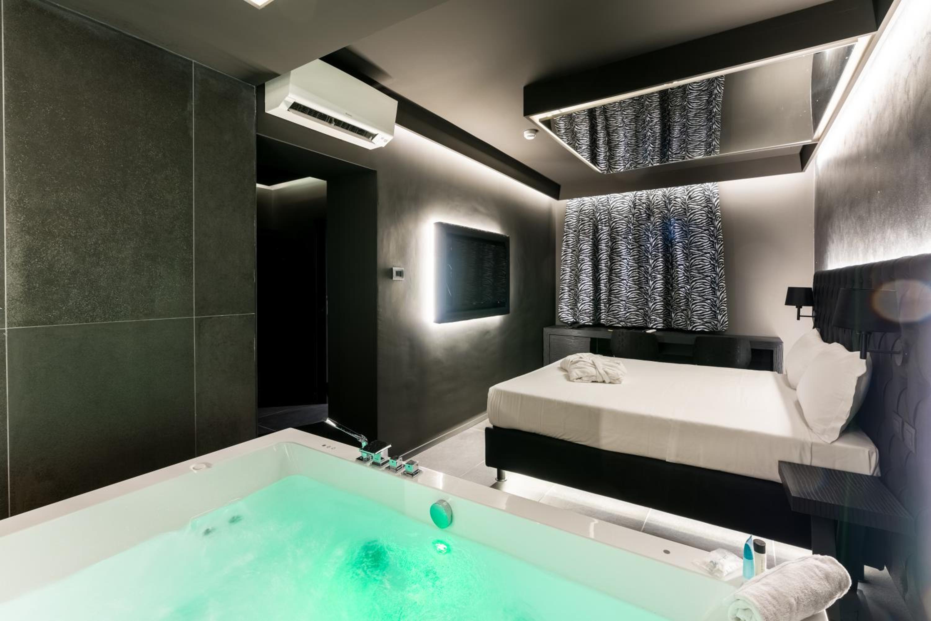 CHARLIE HOTEL Charme & Comfort view 5
