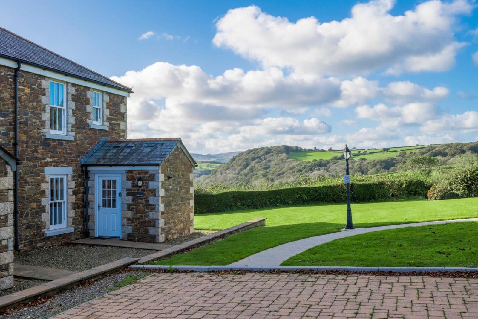 Green Acres Cottages