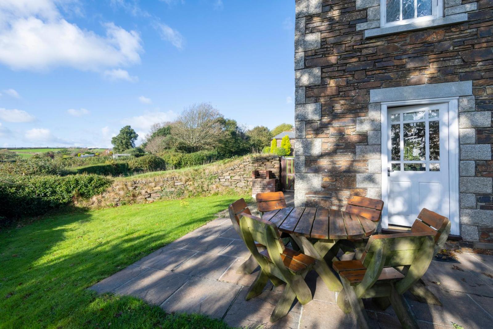 Green Acres Cottages