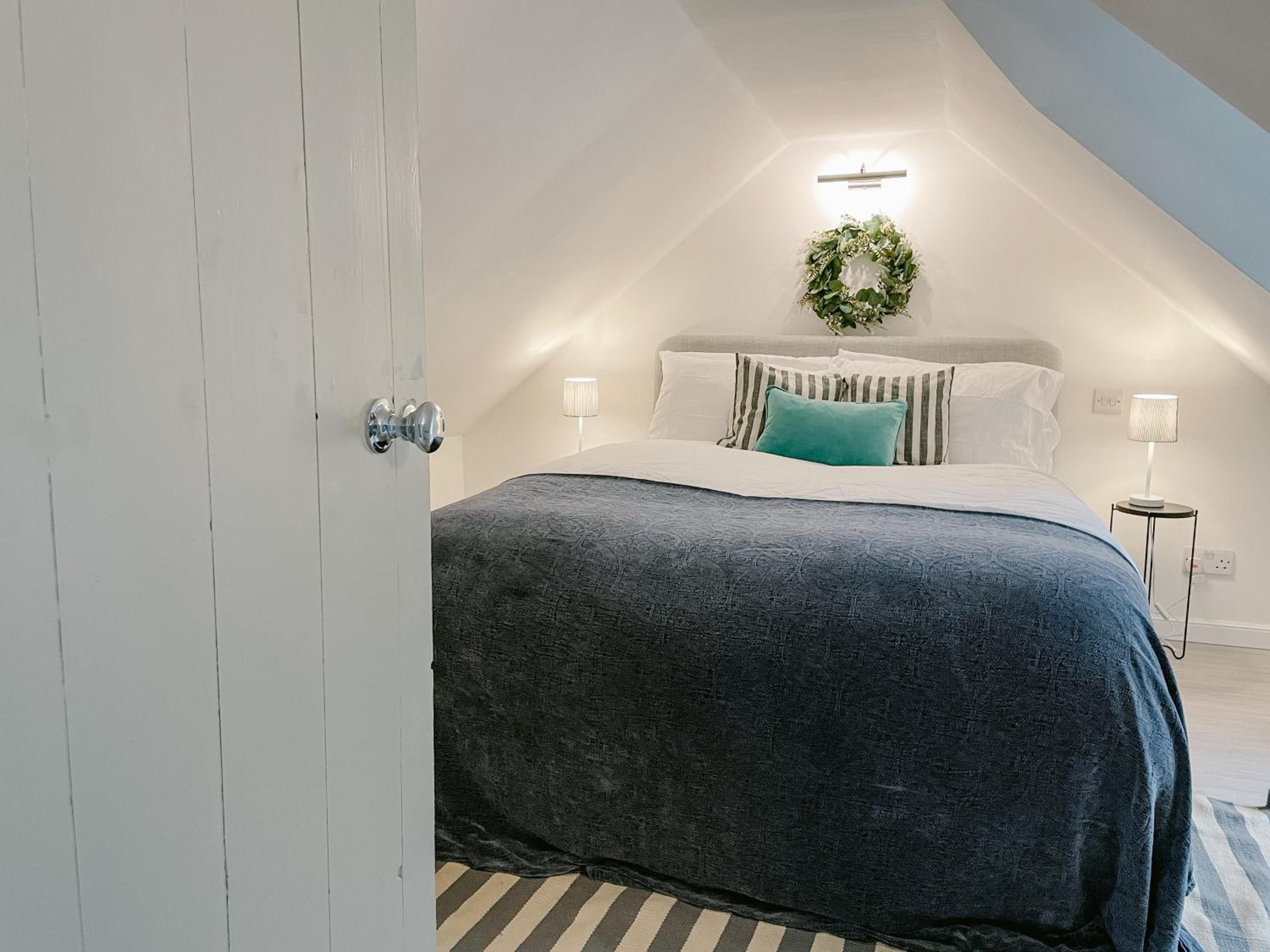 Old Pier Cottage Tarbert view 2