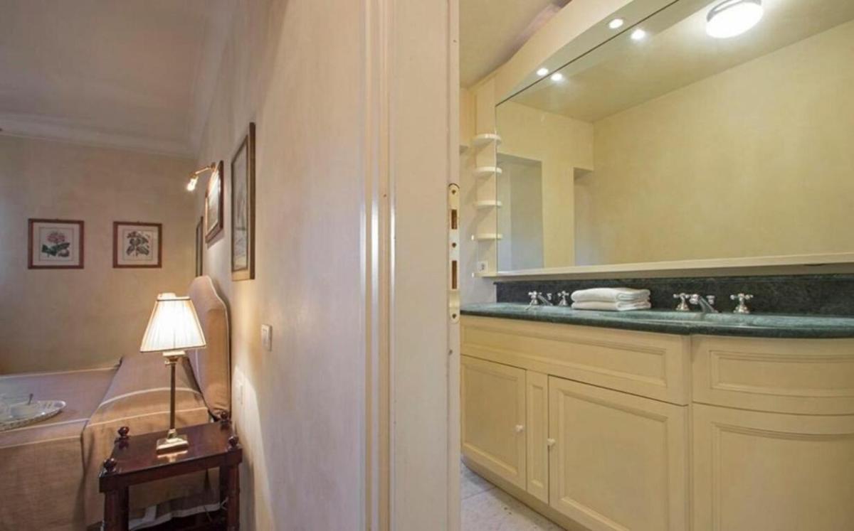 Signorelli Halldis Apartment