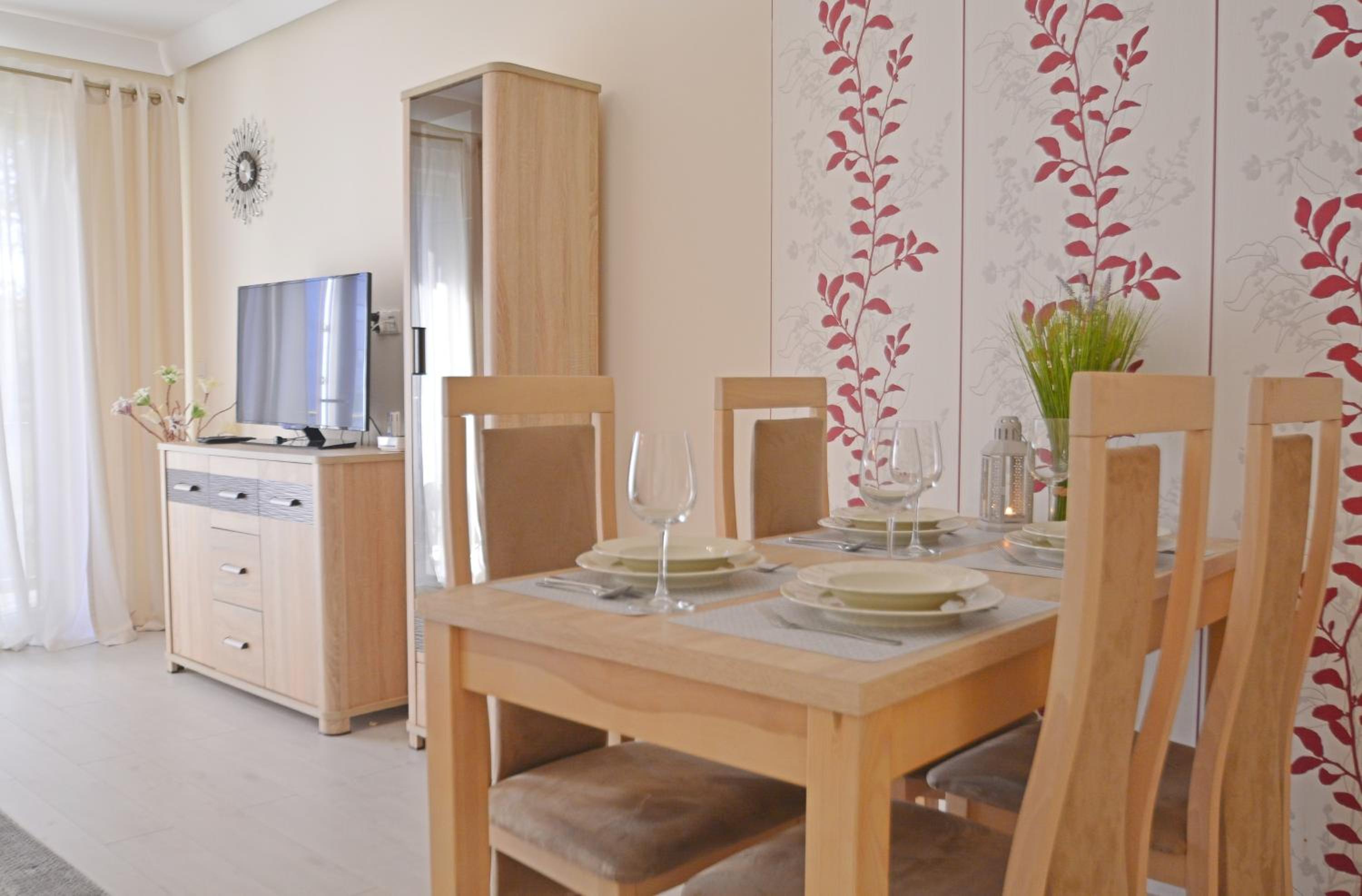 Apartamenty Bryza - Osiedle Debina - Centrum - Parking