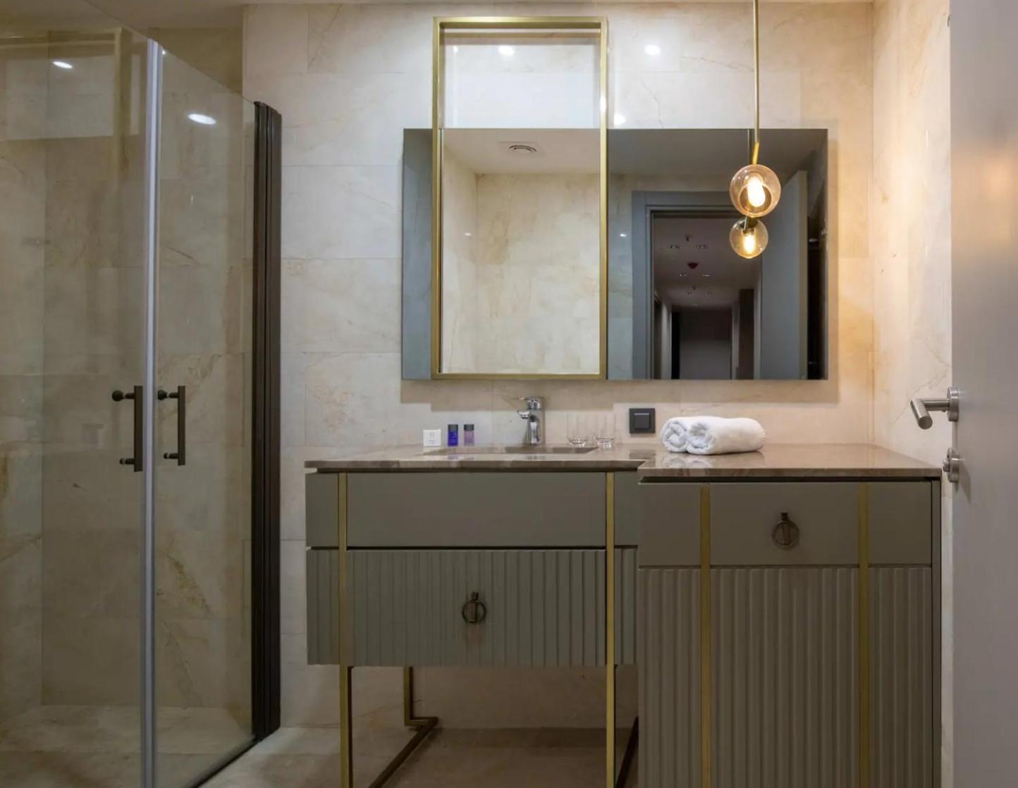 G Tower Furnished Apartment Rentals