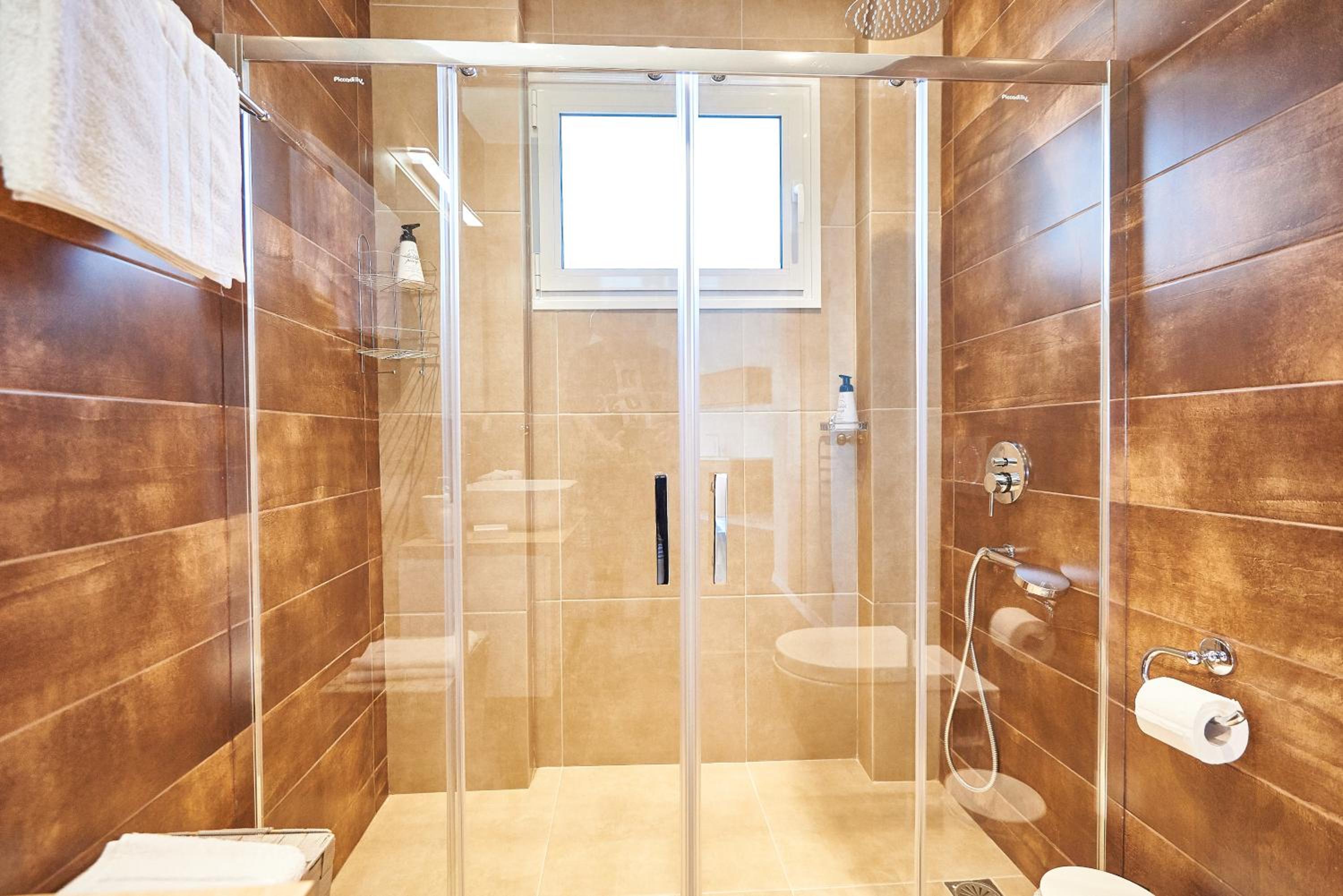 The EL GRECO spirit meets the Athenian luxury Apt1