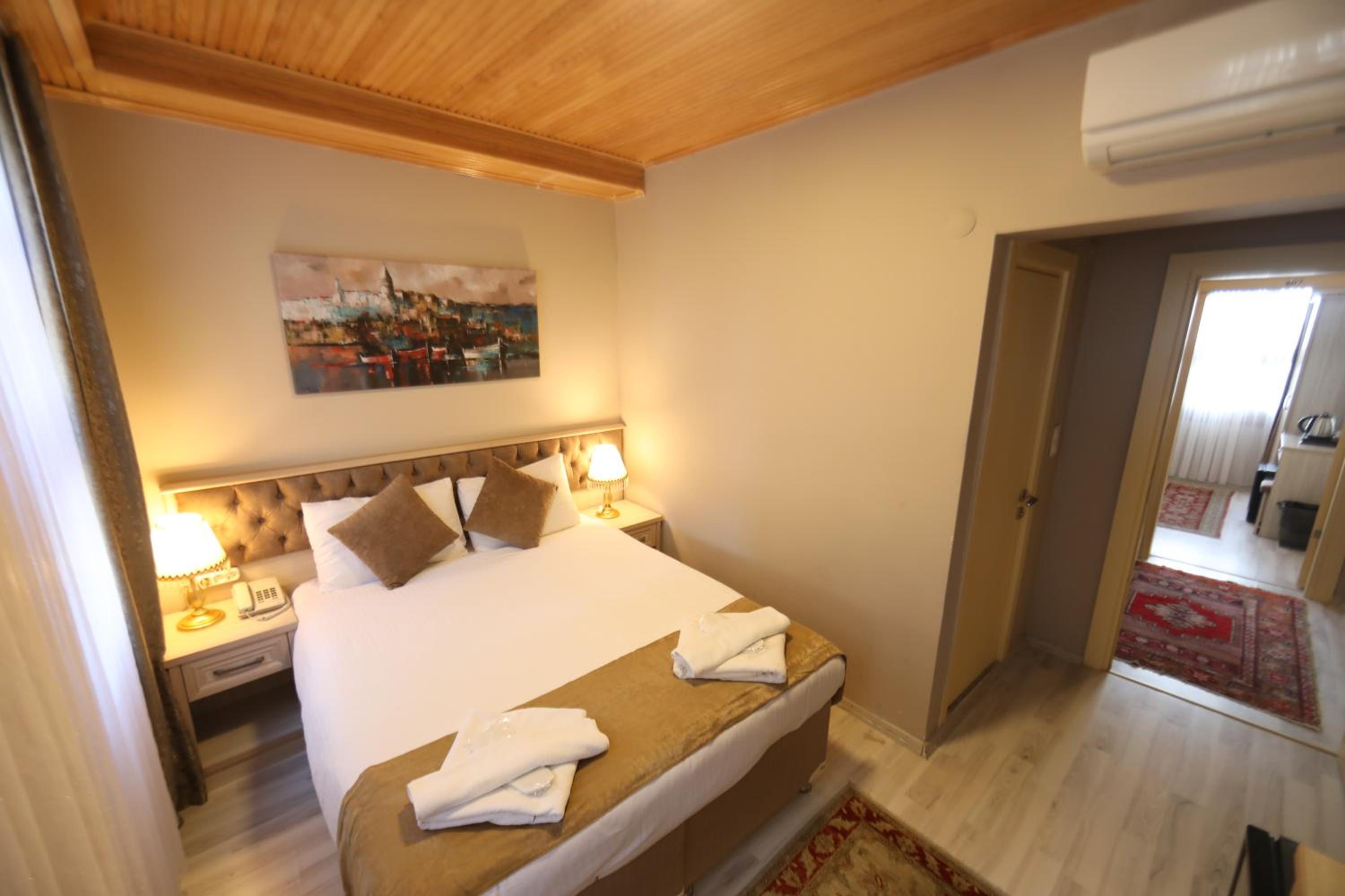 Sultans Royal Hotel - Image 118