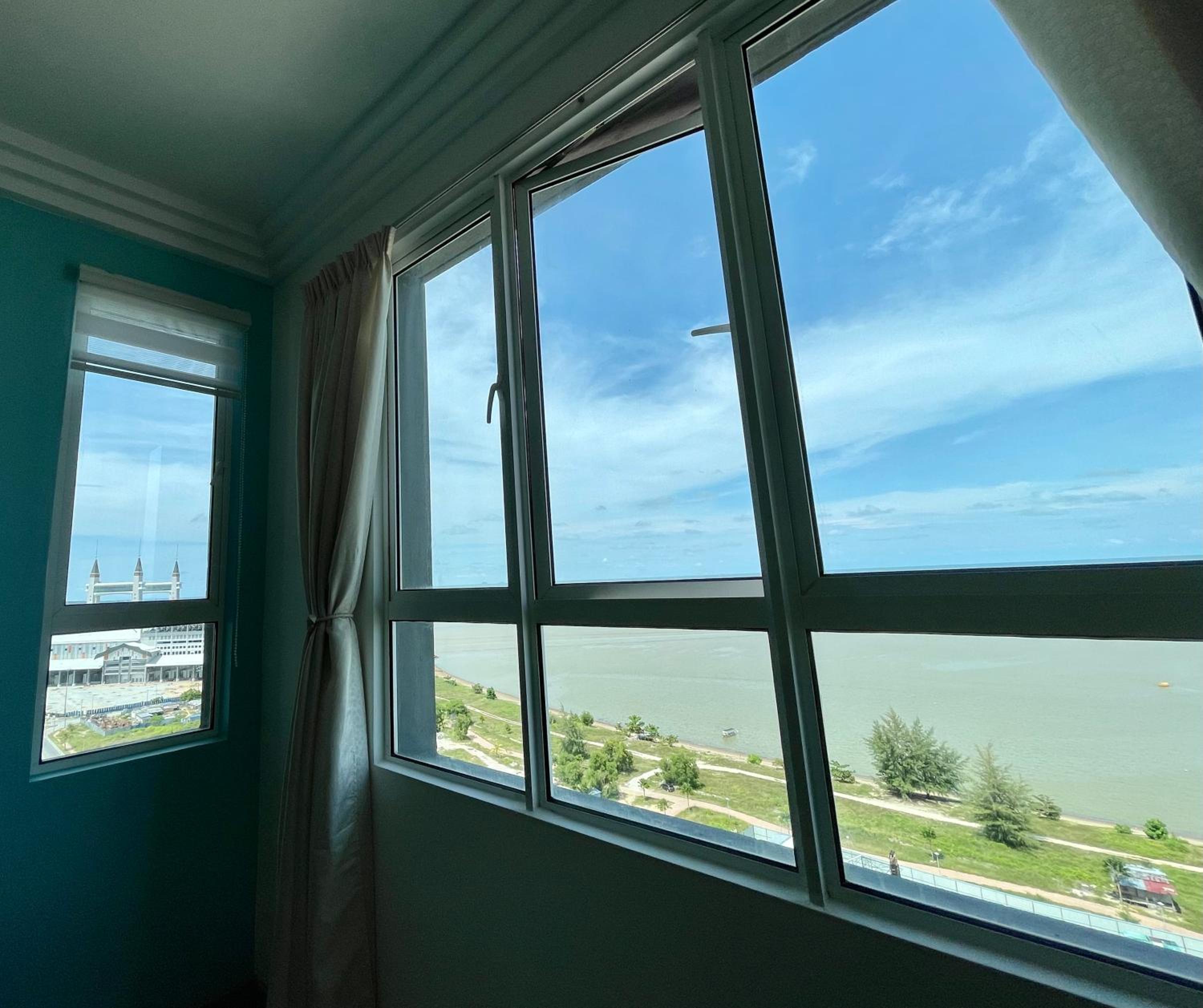 New Seaview Families Suite - Breezy Blue photo 8