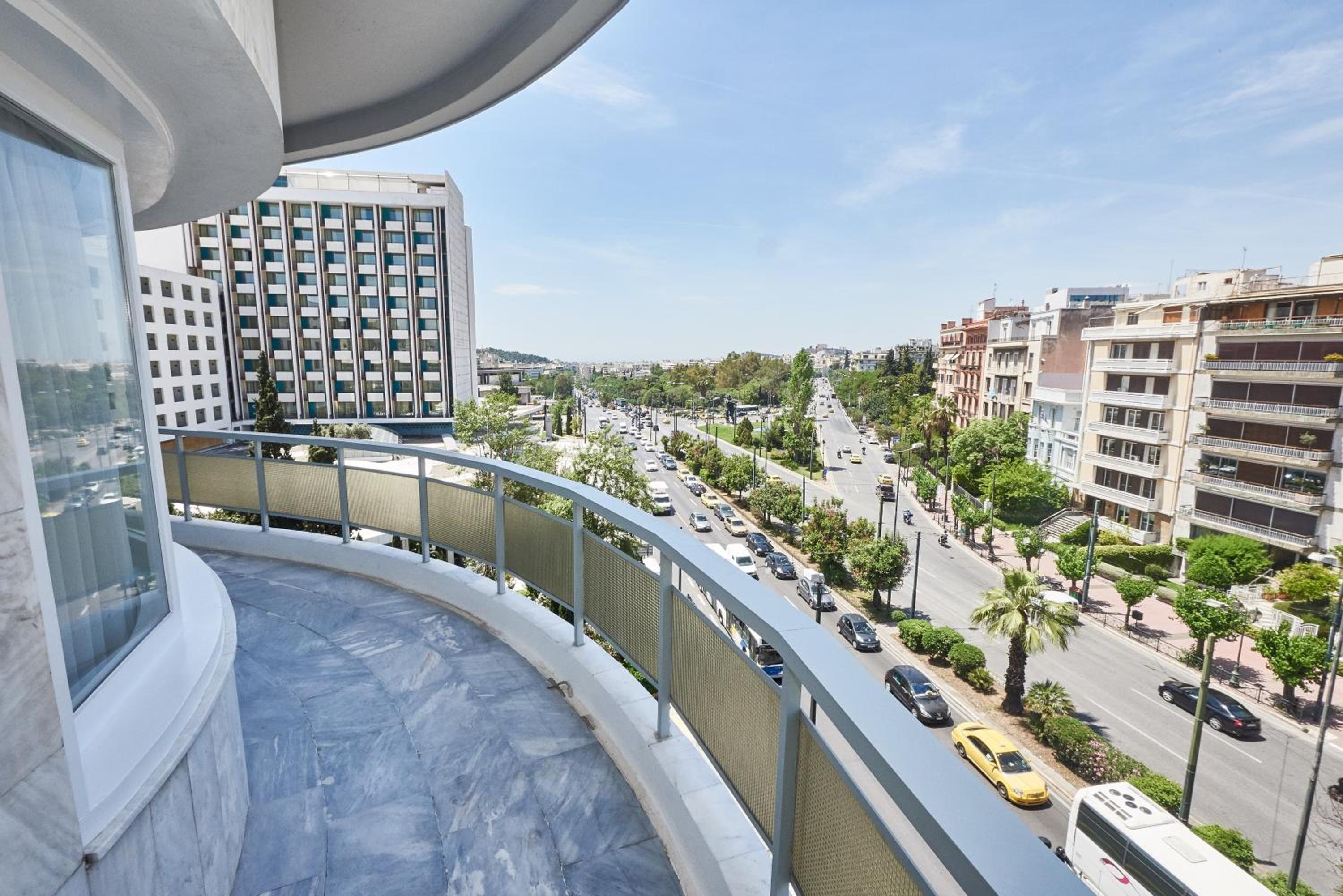 The EL GRECO spirit meets the Athenian luxury Apt1