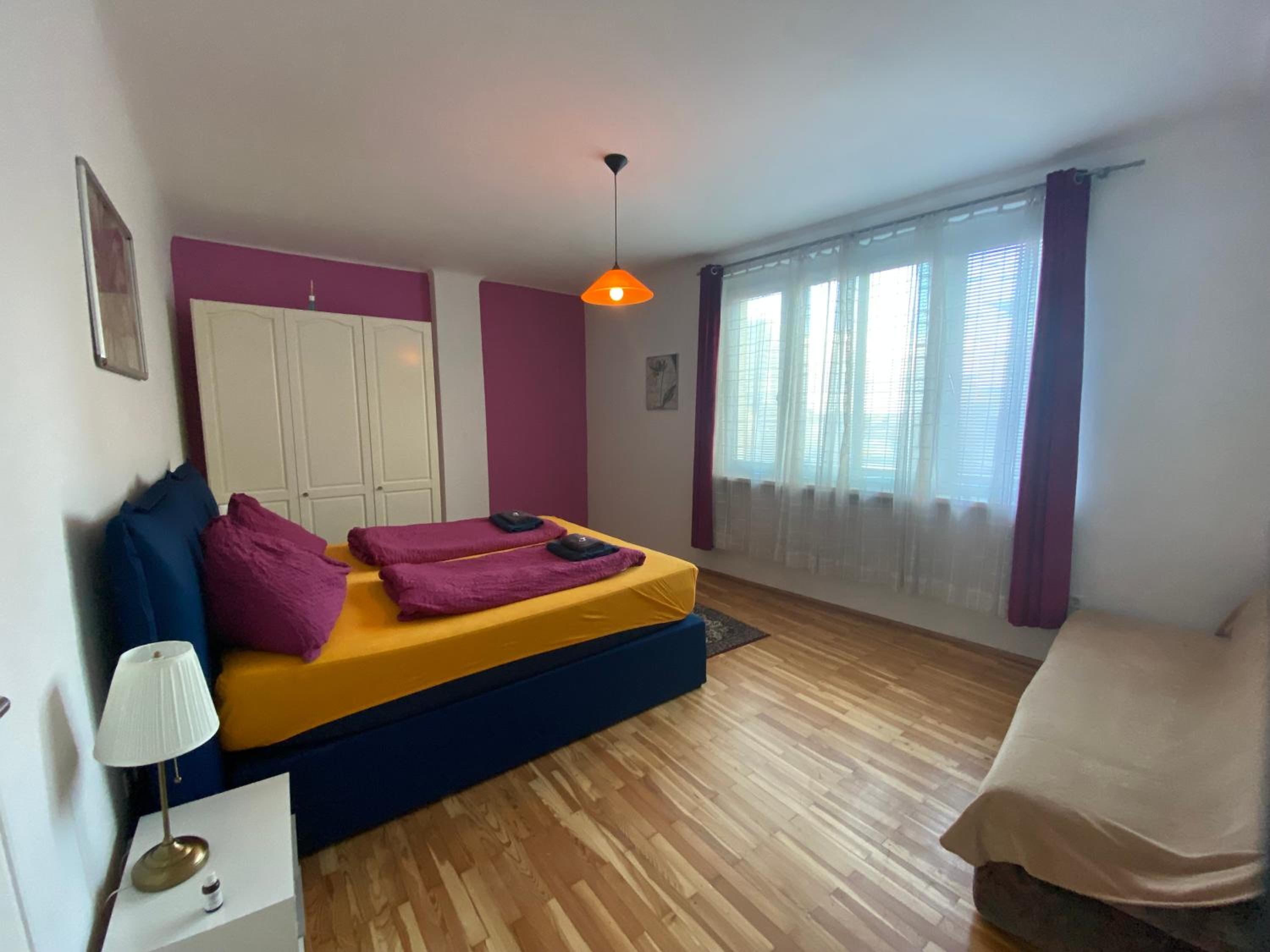 Apartment Domino