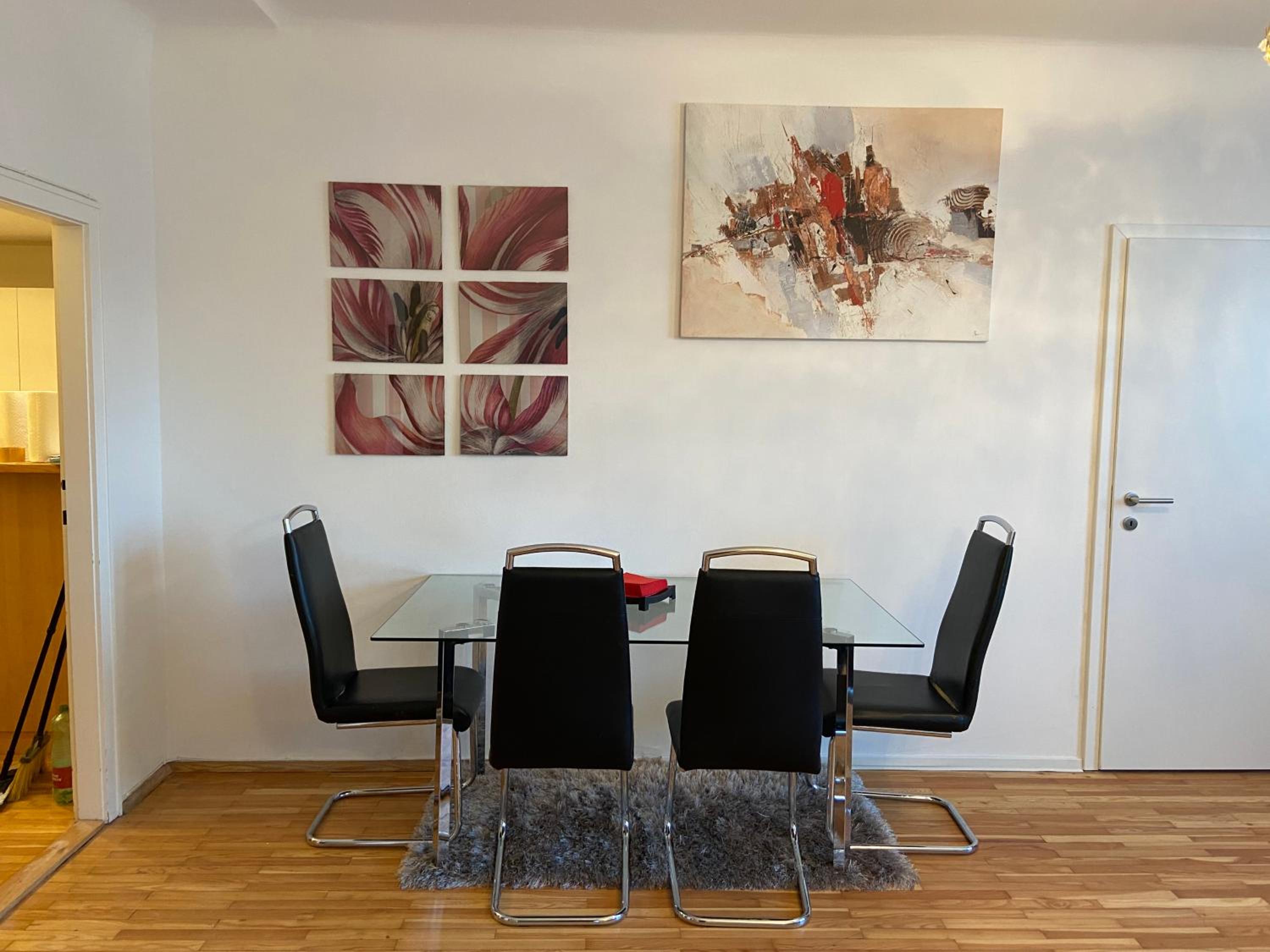 Apartment Domino