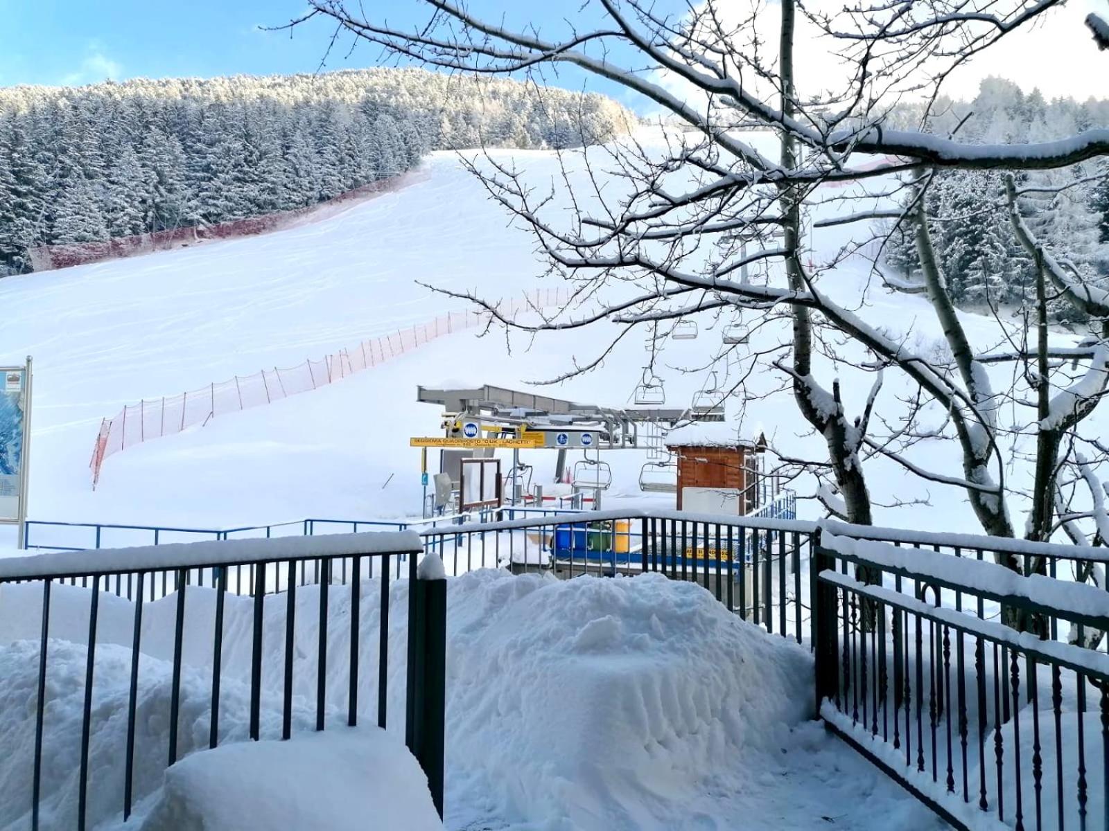 CASA CARCENTINA - fronte seggiovia, sulla pista Stelvio