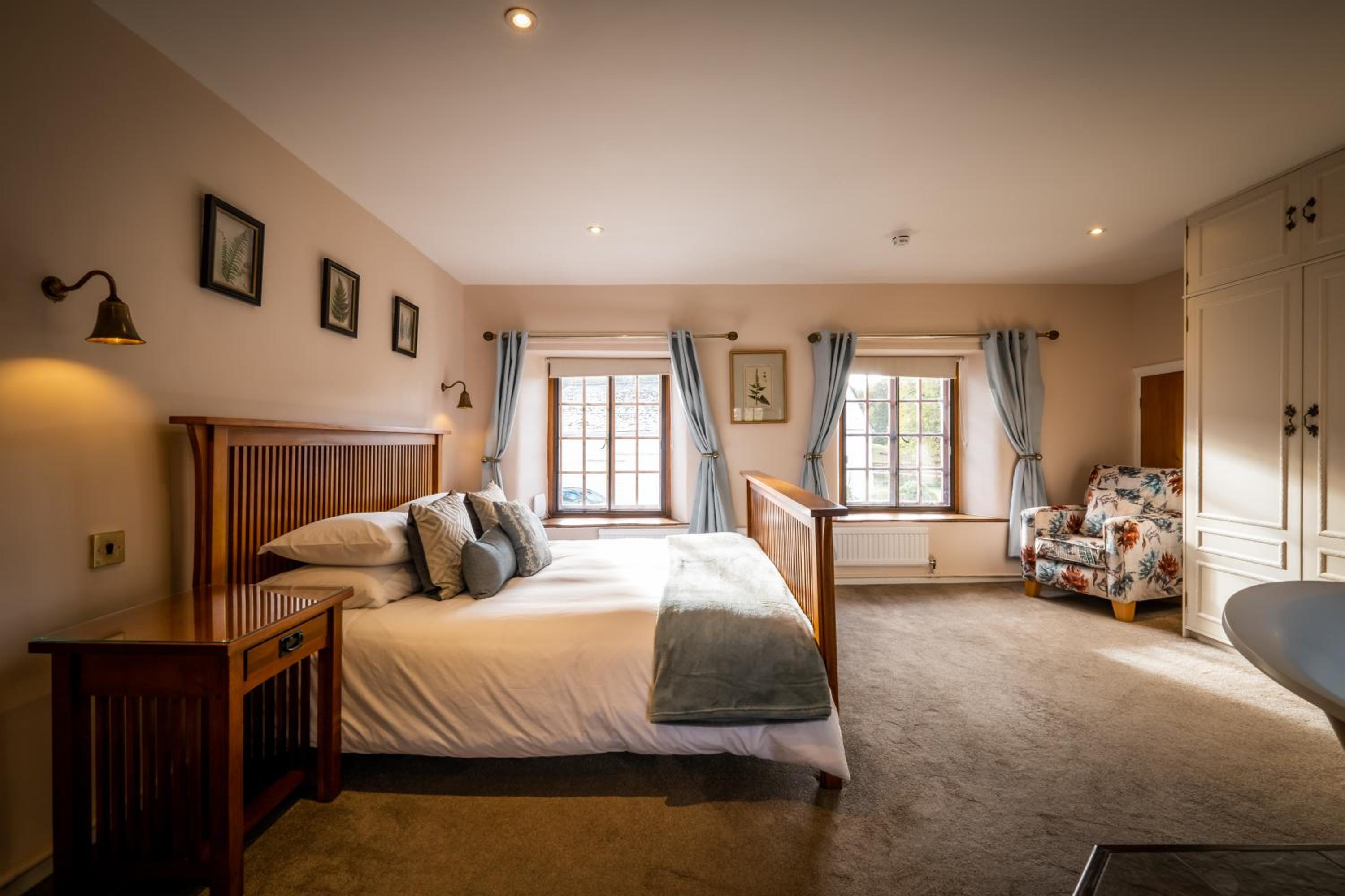 Luxury 1 bed Villa - great location - Peaceful-Hot Tub view 5