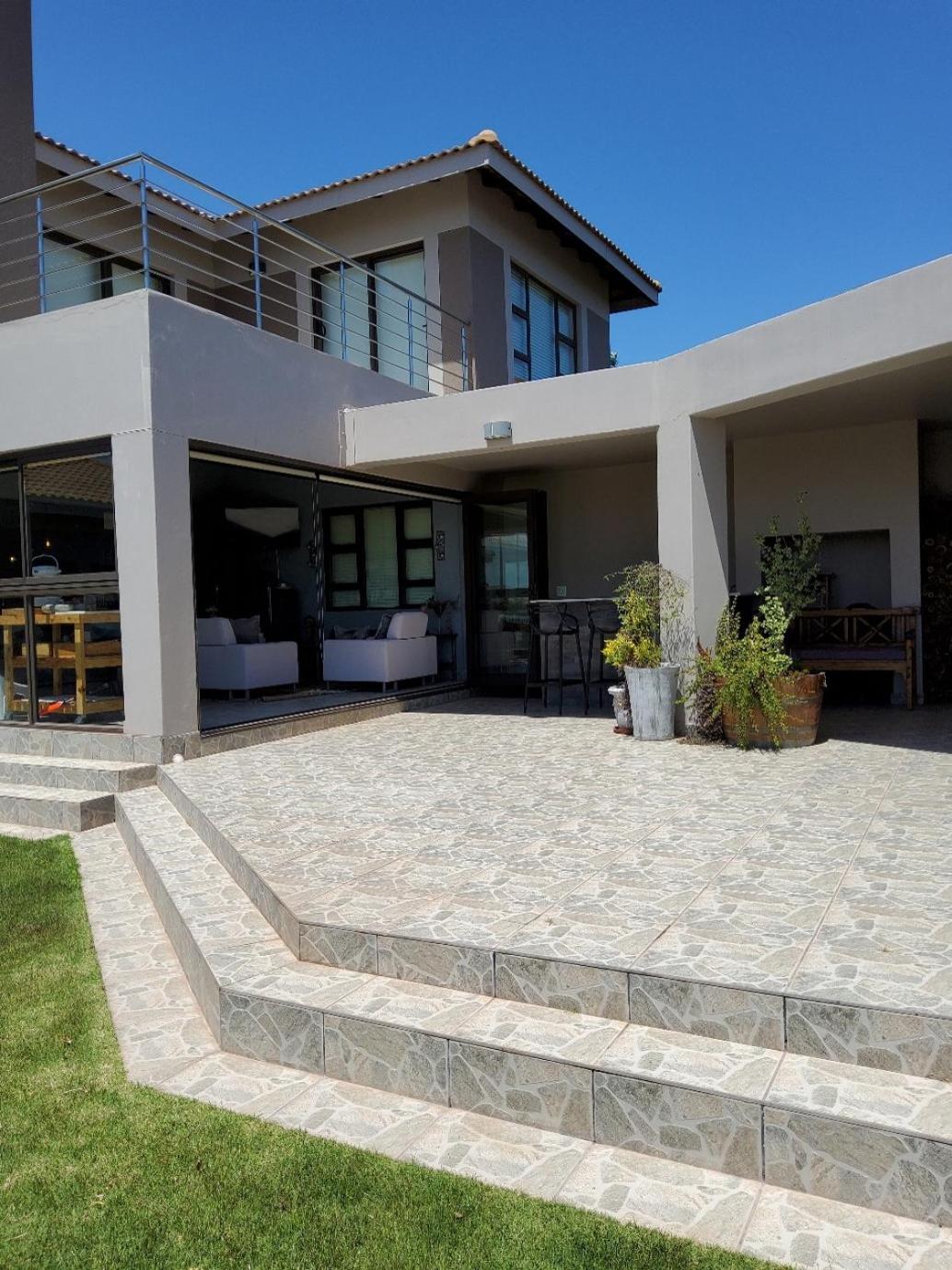Langebaan Golf Estate - Signature Hole 24hrs power view 5