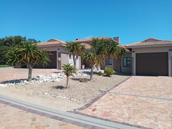 Langebaan Golf Estate - Signature Hole 24hrs power view 3