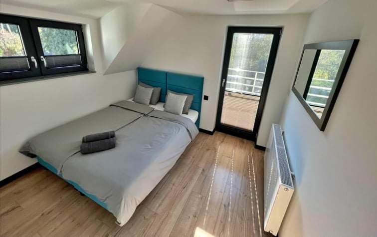 Dream House view 5