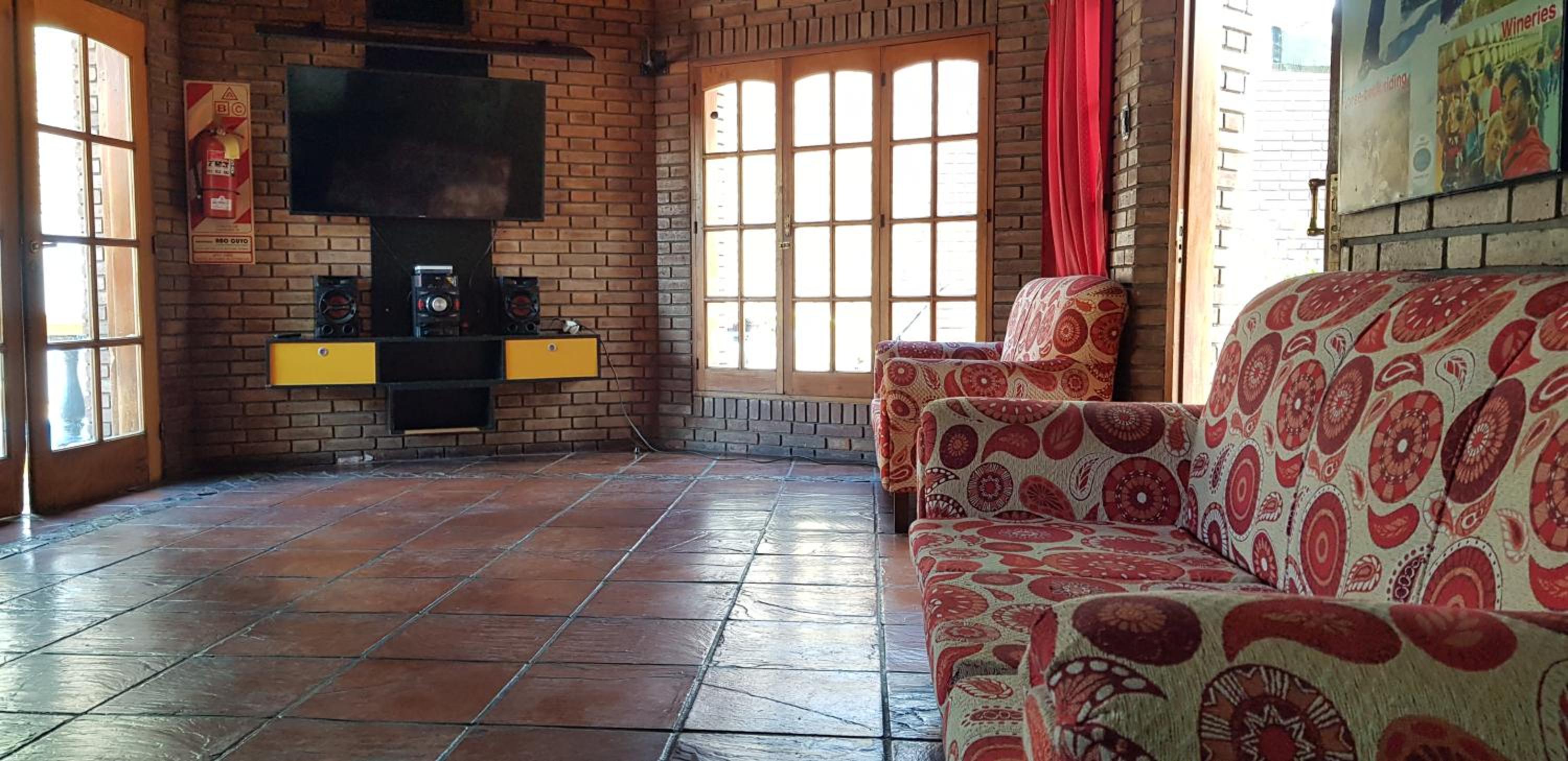 Hostel Ruca Potu