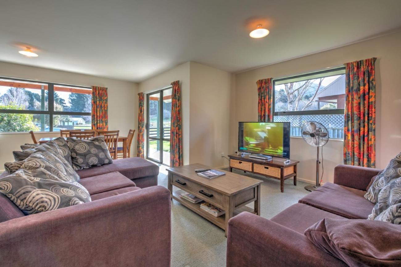 4a Lucas Lane view 4