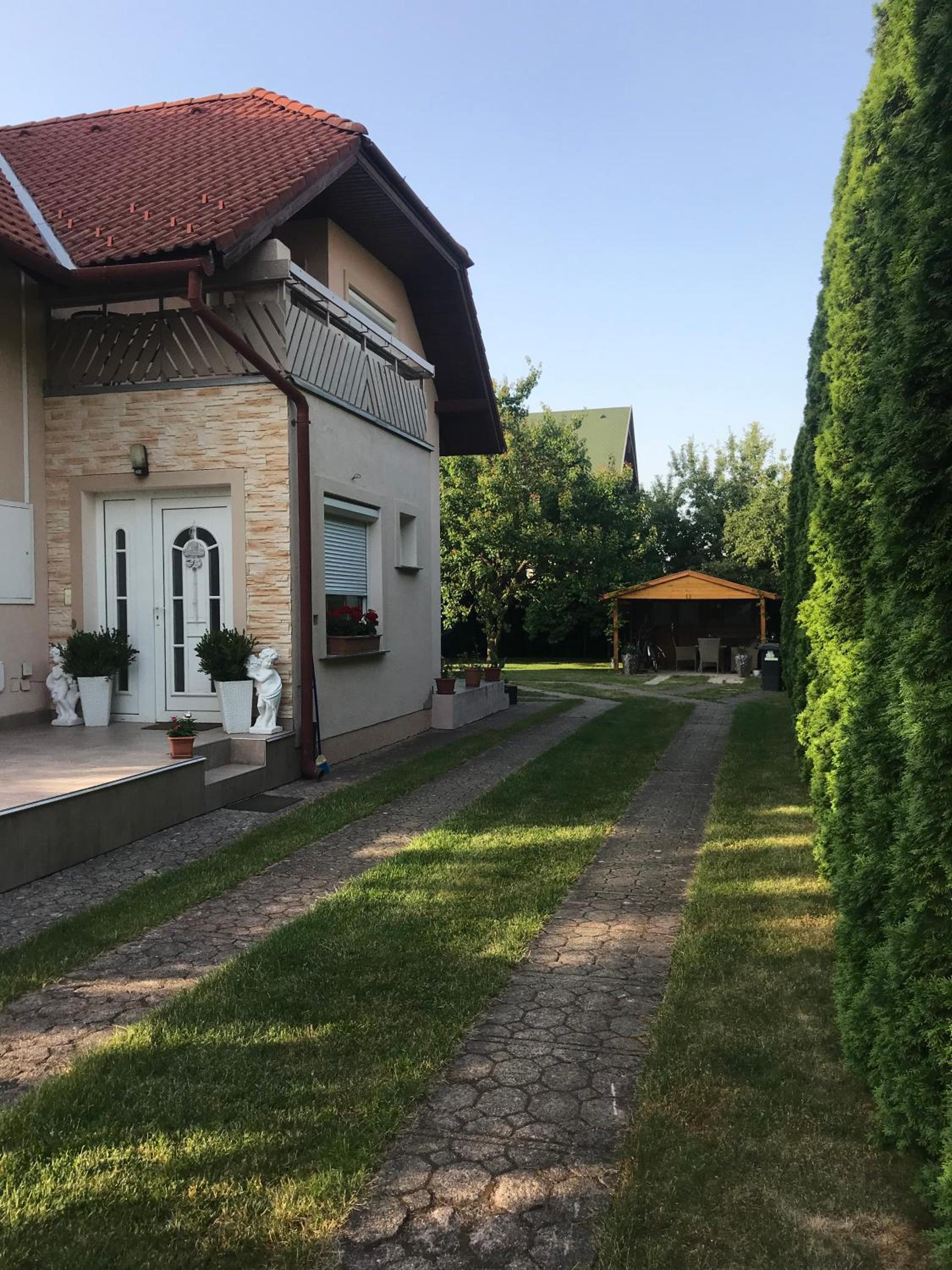 Photo 27