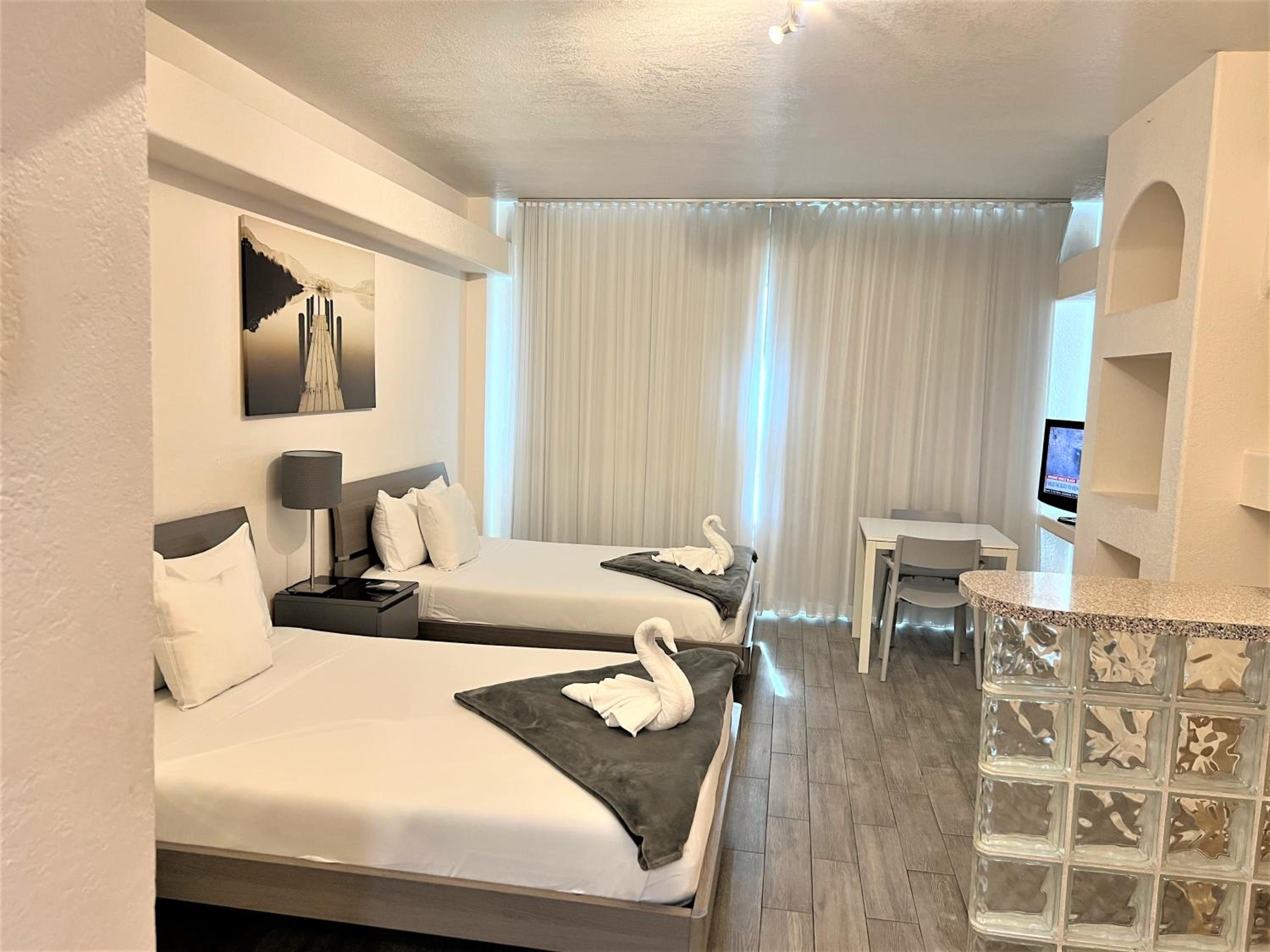 Ocean Front Units at Miami Beach