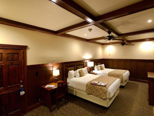 Alamogordo Vacations - The Lodge at Cloudcroft - Property Image 3
