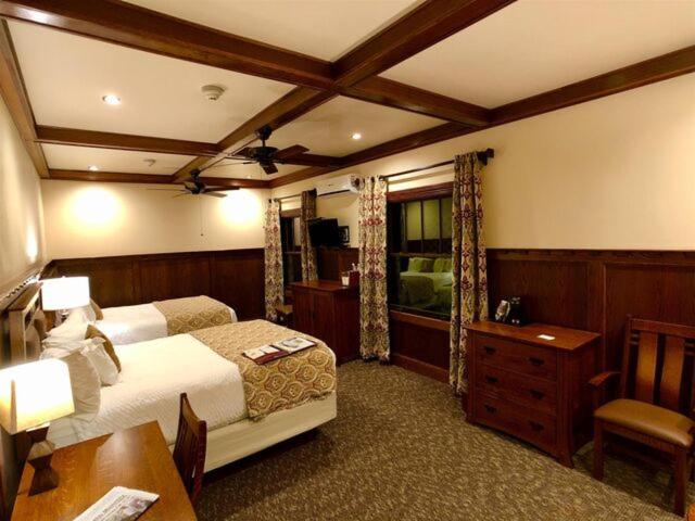 The Lodge at Cloudcroft - Property Image 4