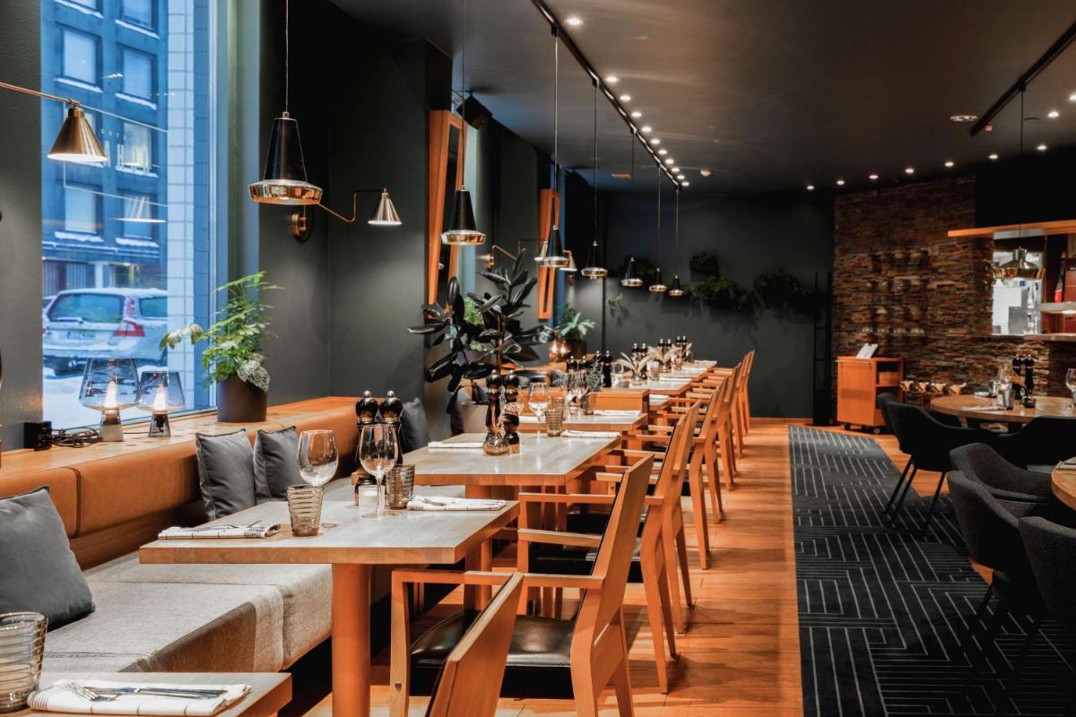 restaurant
