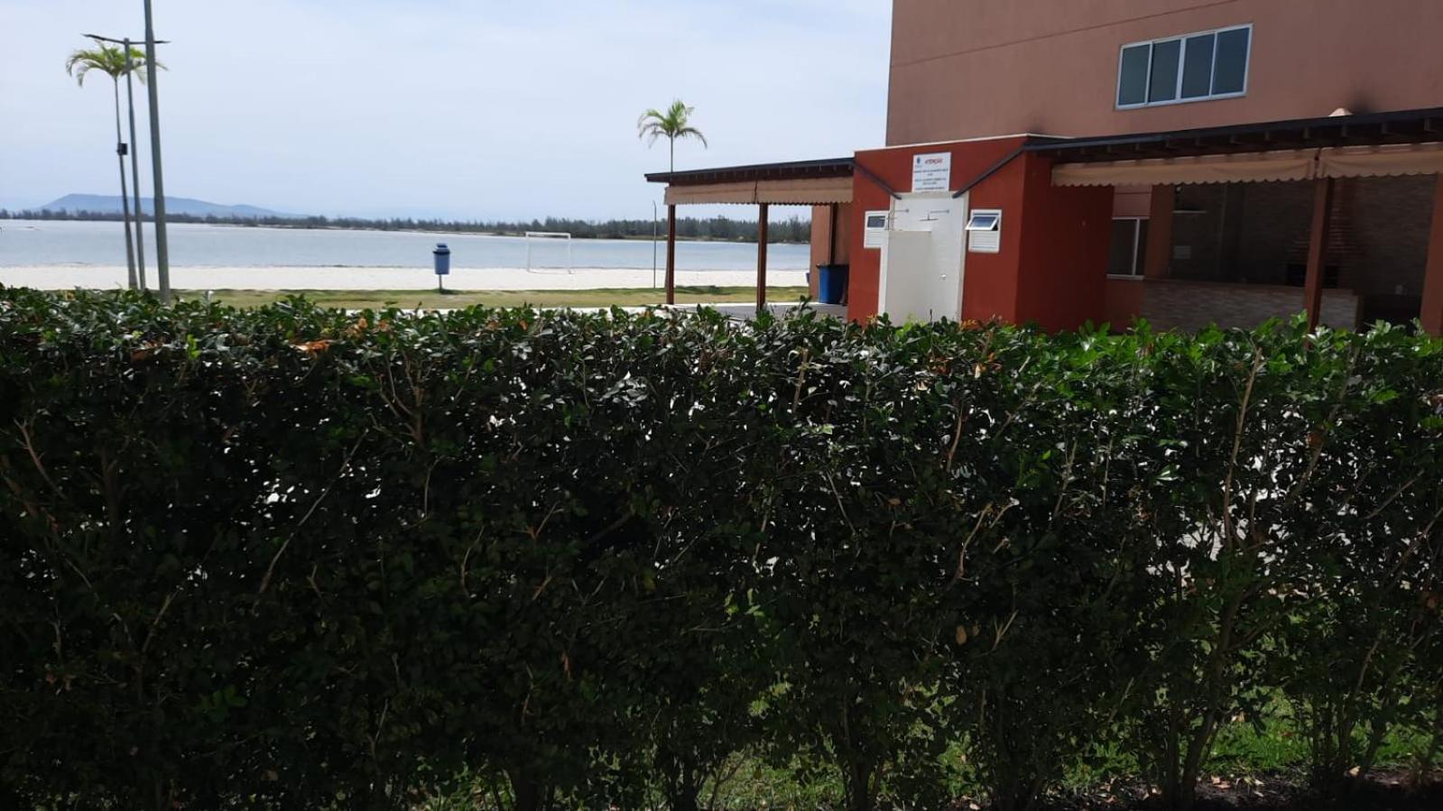 Arraial do Cabo Golden Lake Residence frente a la laguna