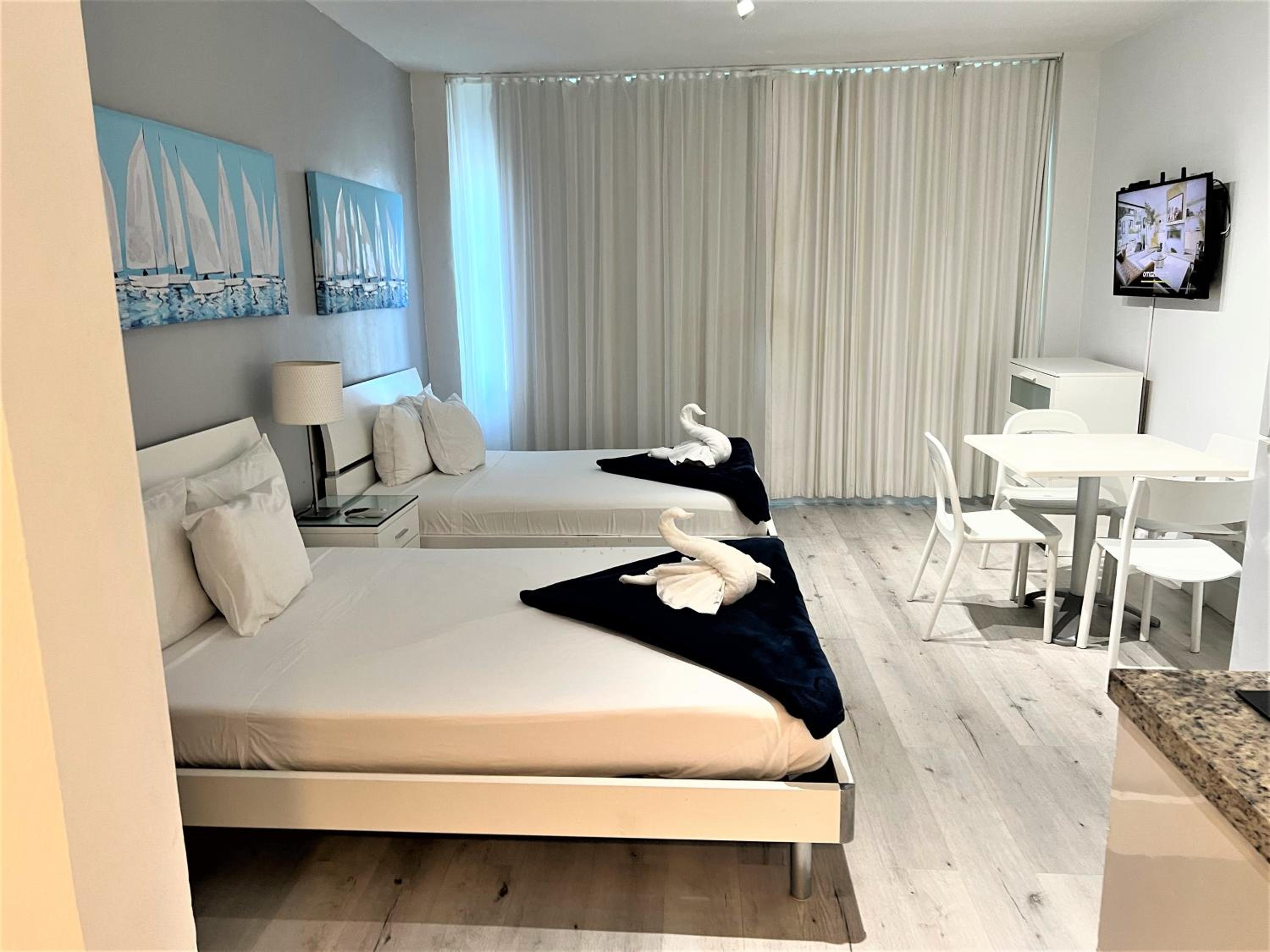 Ocean Front Units at Miami Beach
