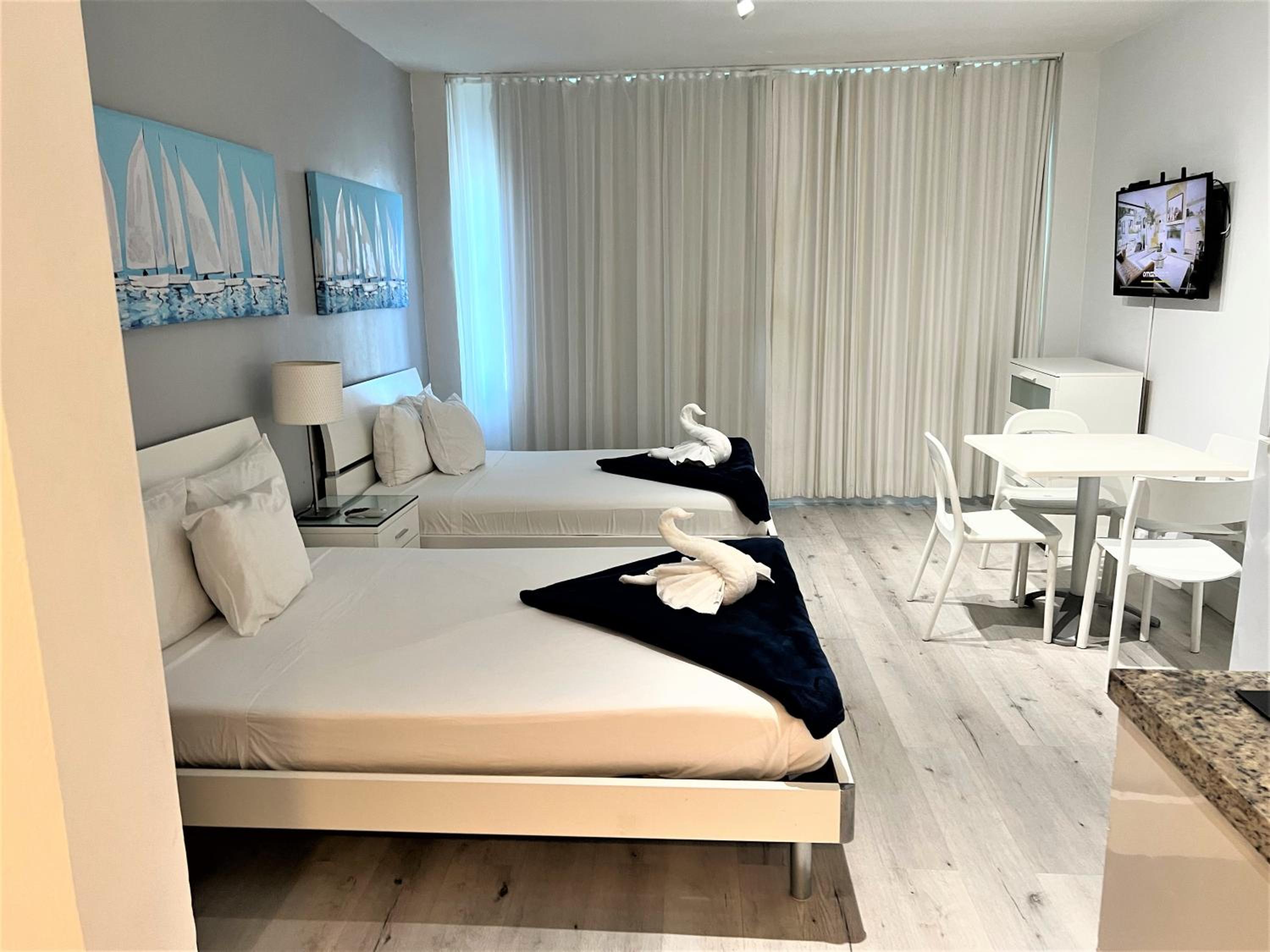 Ocean Front Units at Miami Beach
