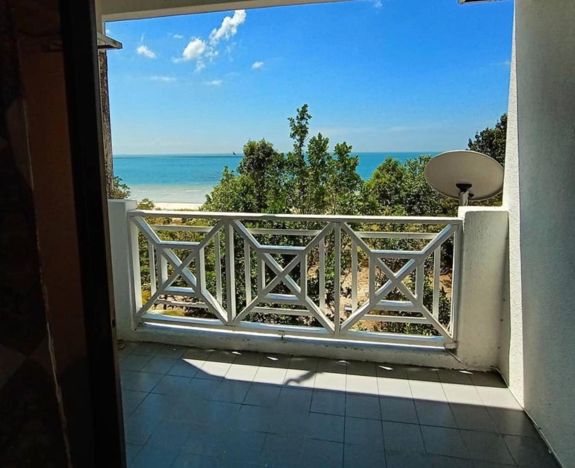 Beach Front Apartment Bayu Beach Resort photo 5