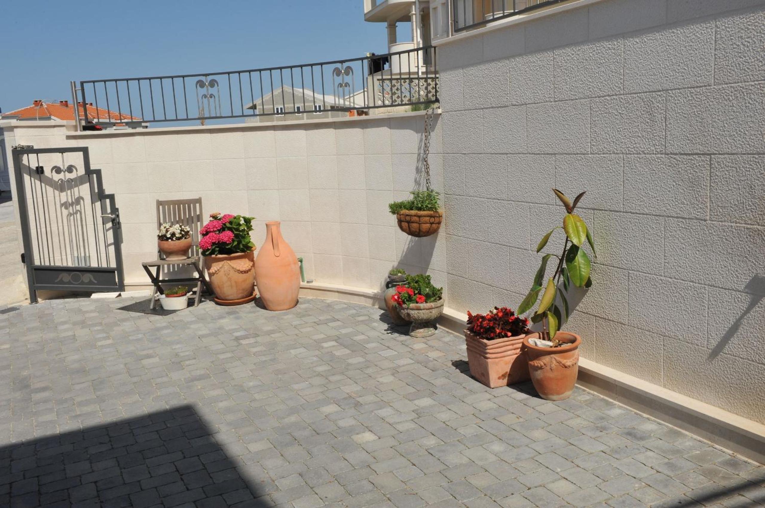 Apartments San Monte