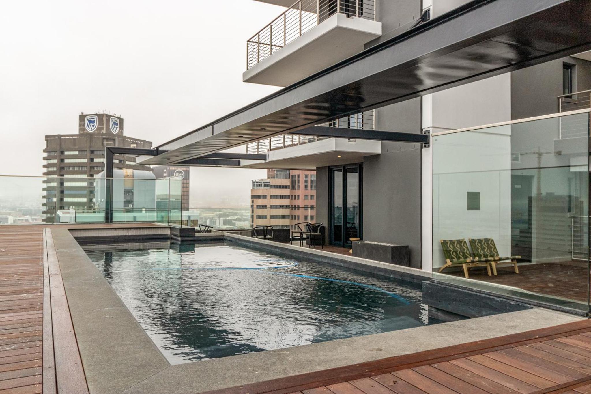 16 on Bree - Luxury One Bedroom apartment in Cape Town