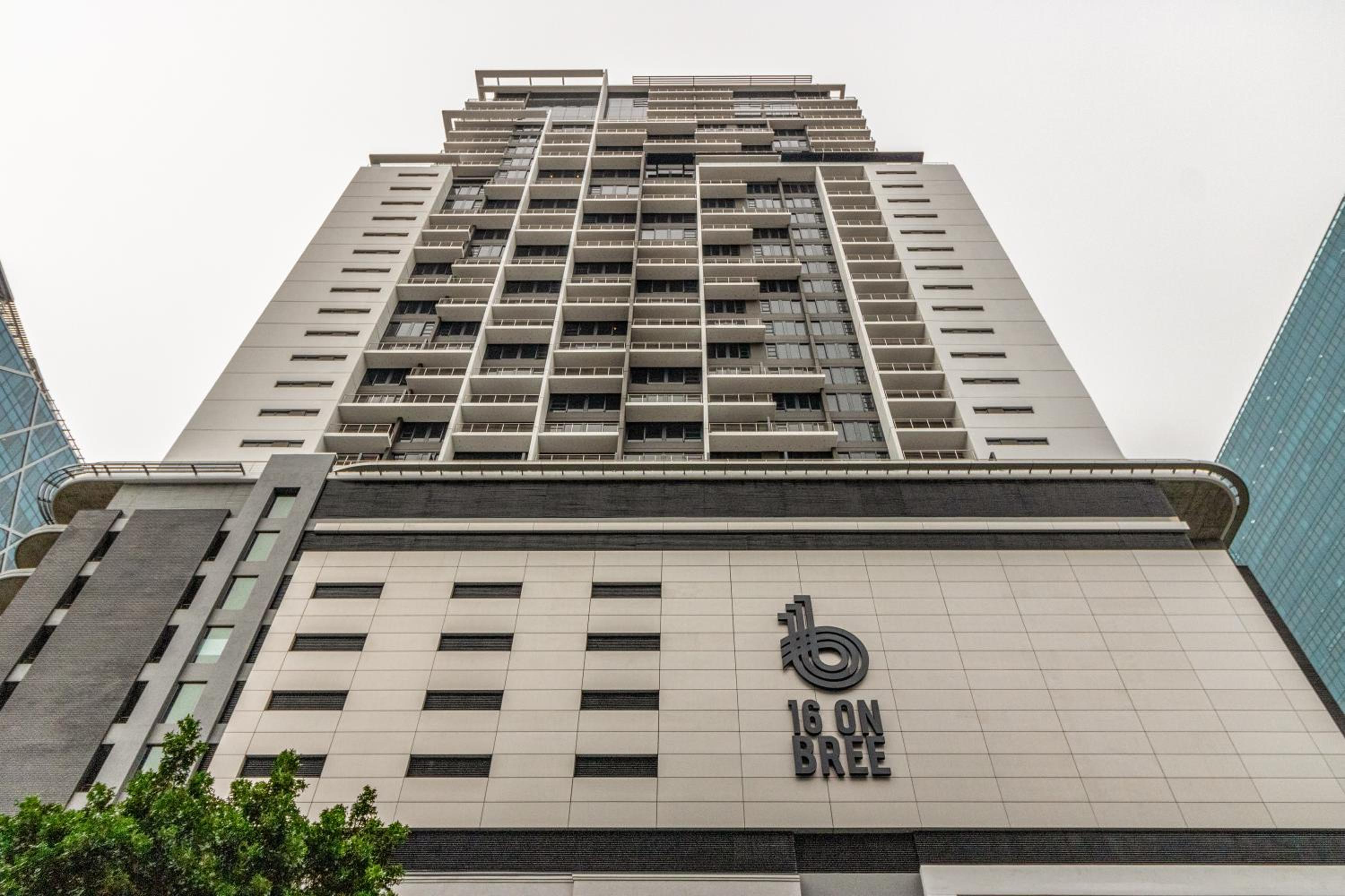 Hotel 16 on Bree - Luxury One Bedroom apartment in Cape Town - Image 1