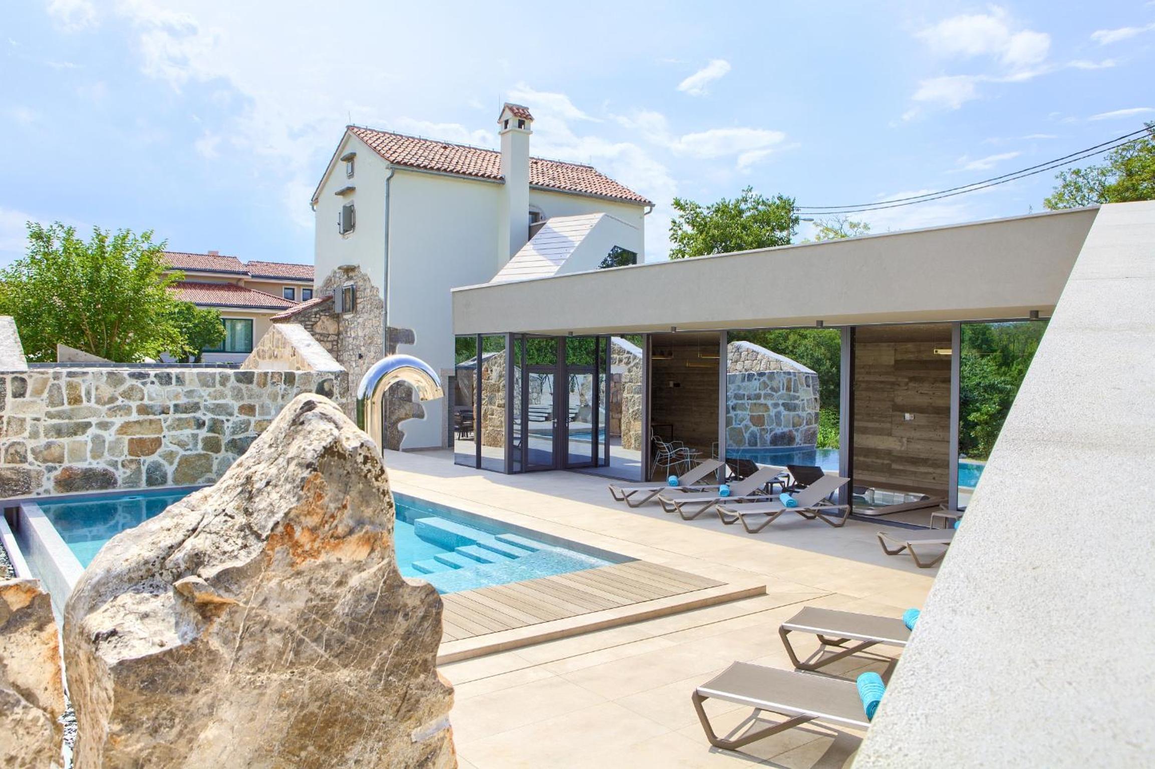 Luxury Jerini Estate