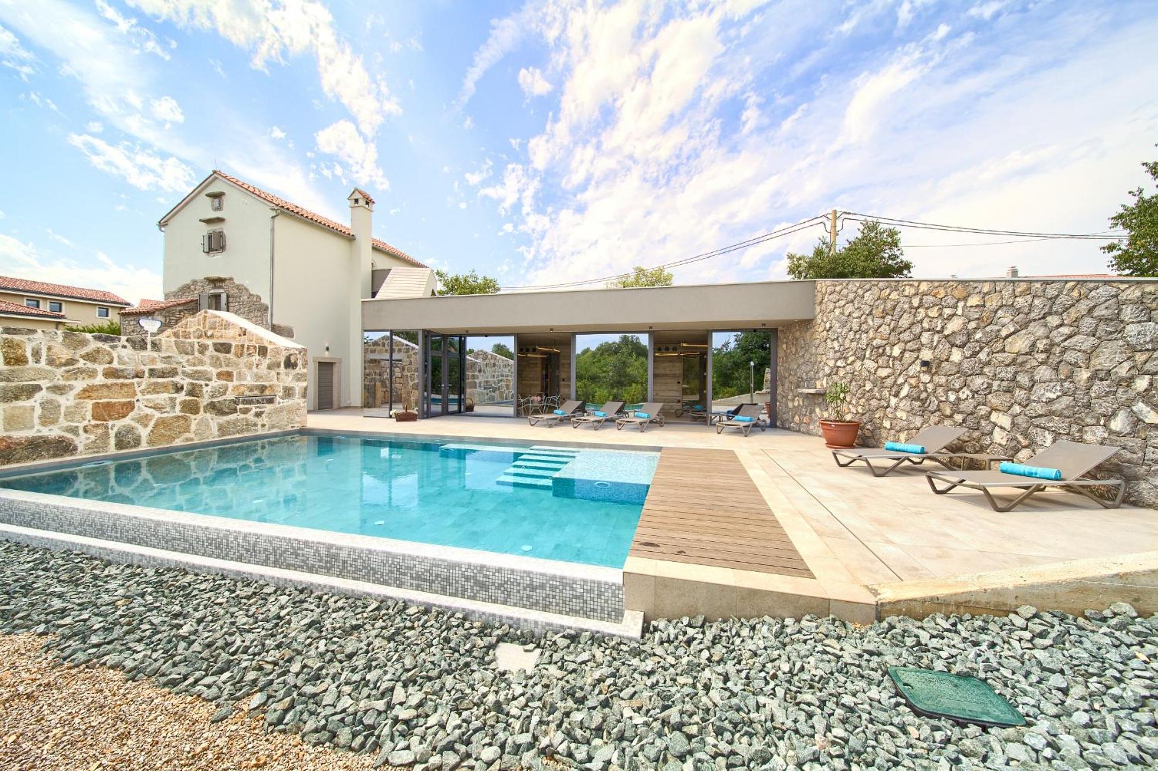 Luxury Jerini Estate
