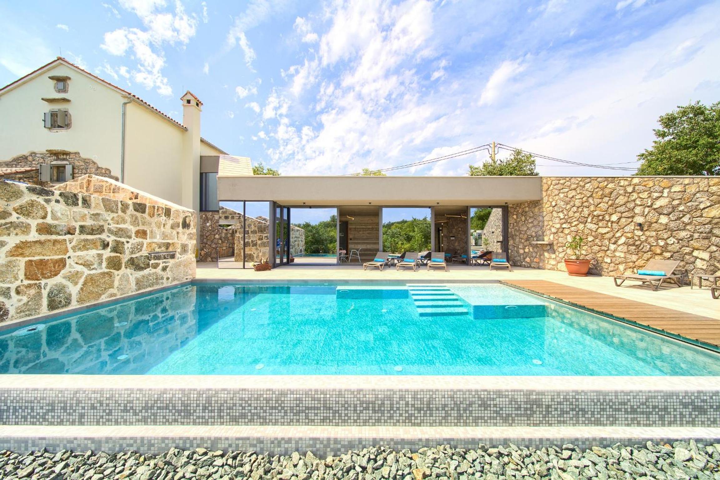 Luxury Jerini Estate