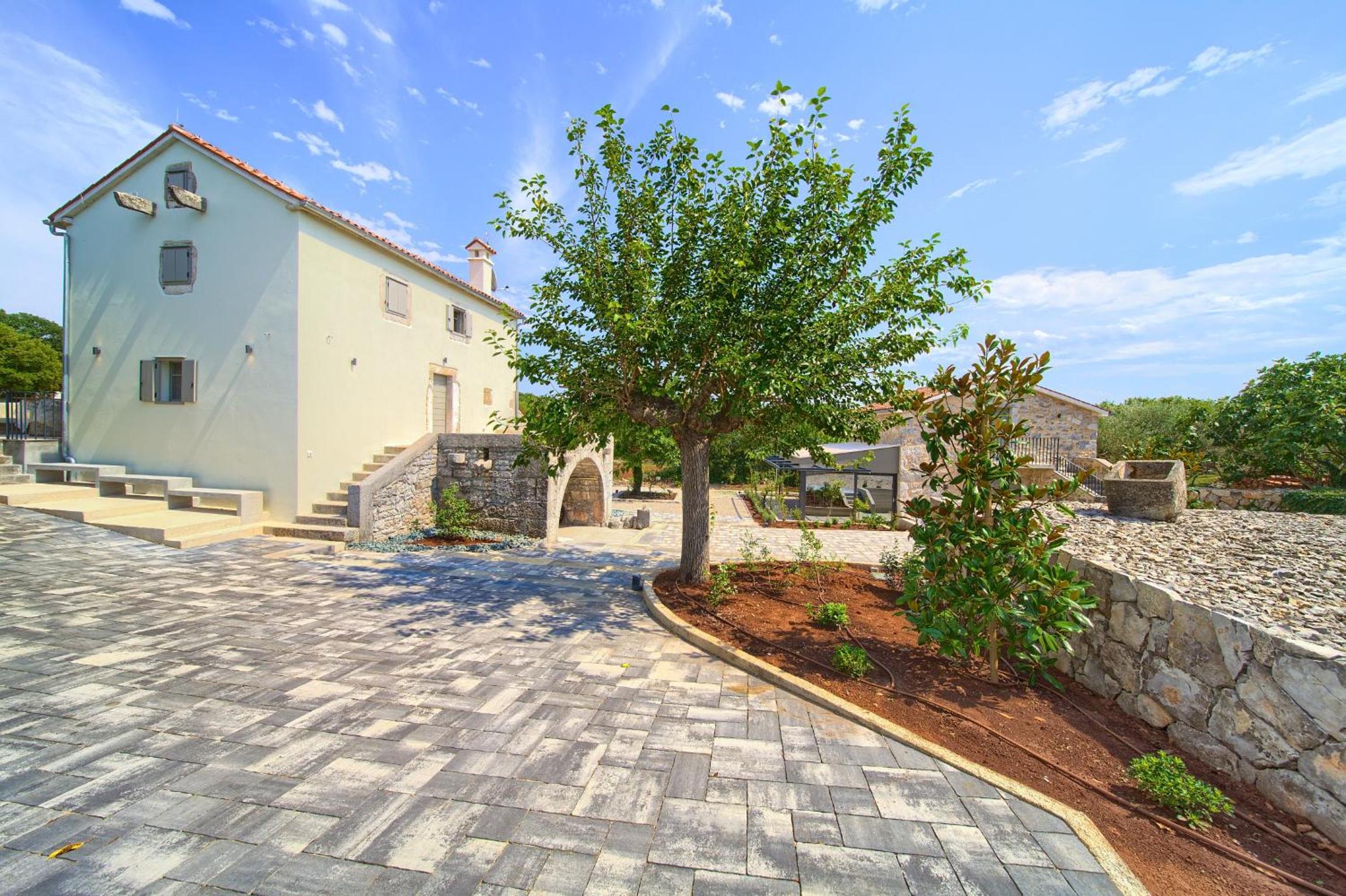 Luxury Jerini Estate