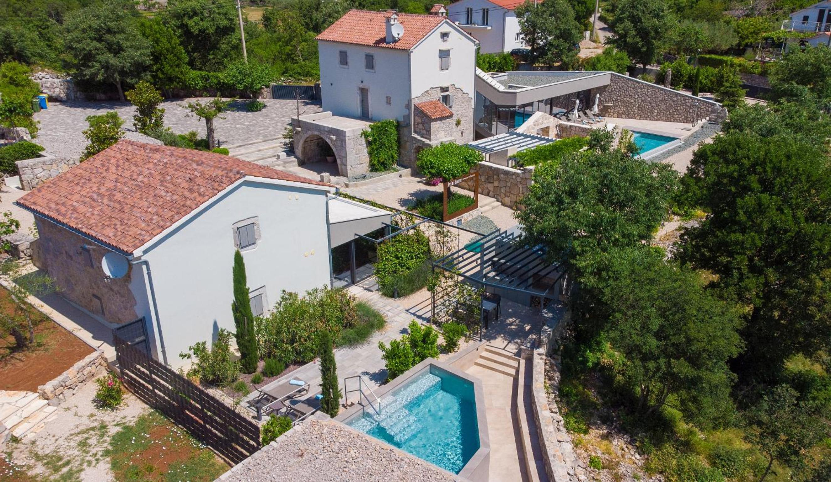 Luxury Jerini Estate