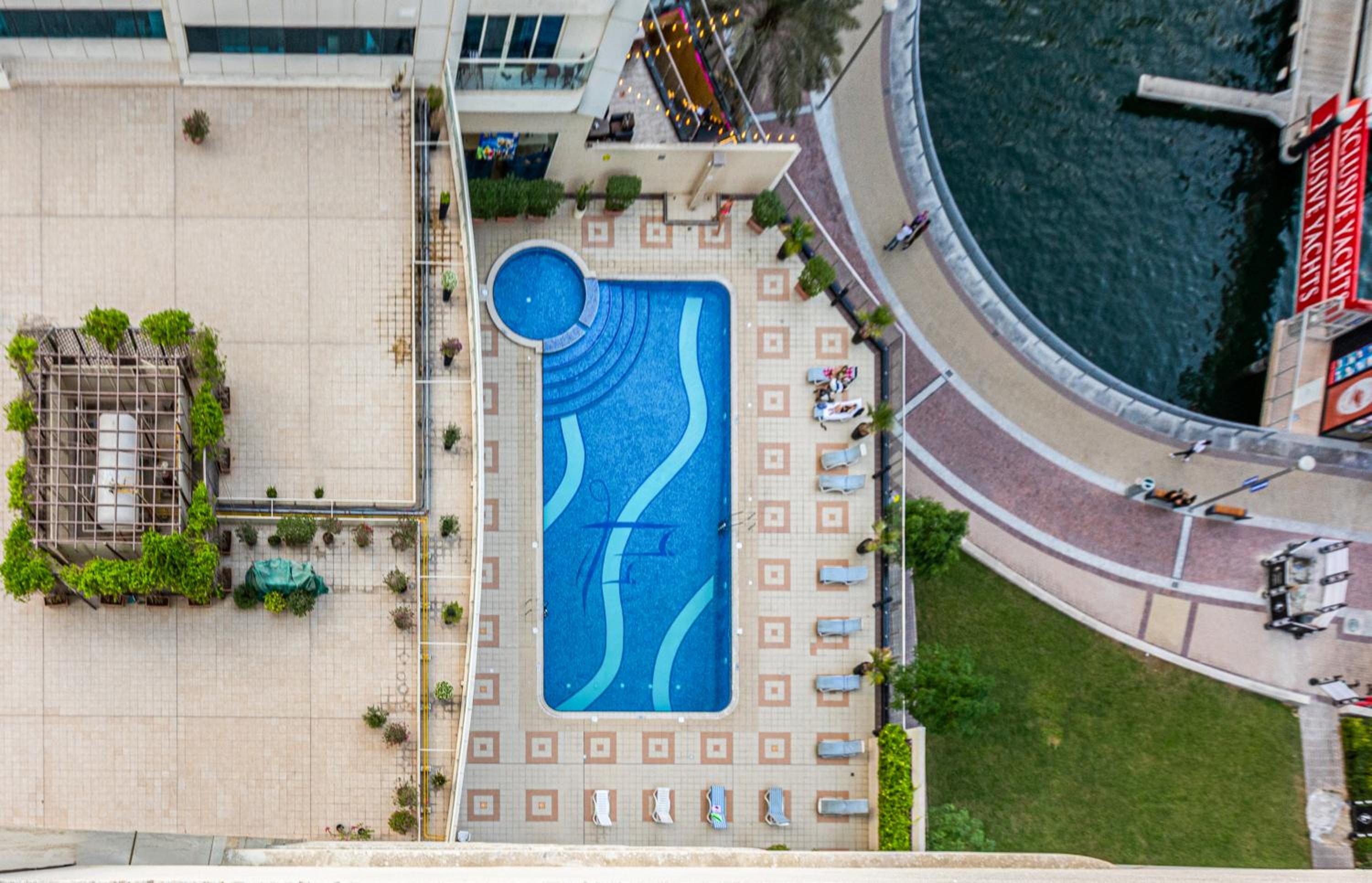 Great views from New apartment in Dubai Marina