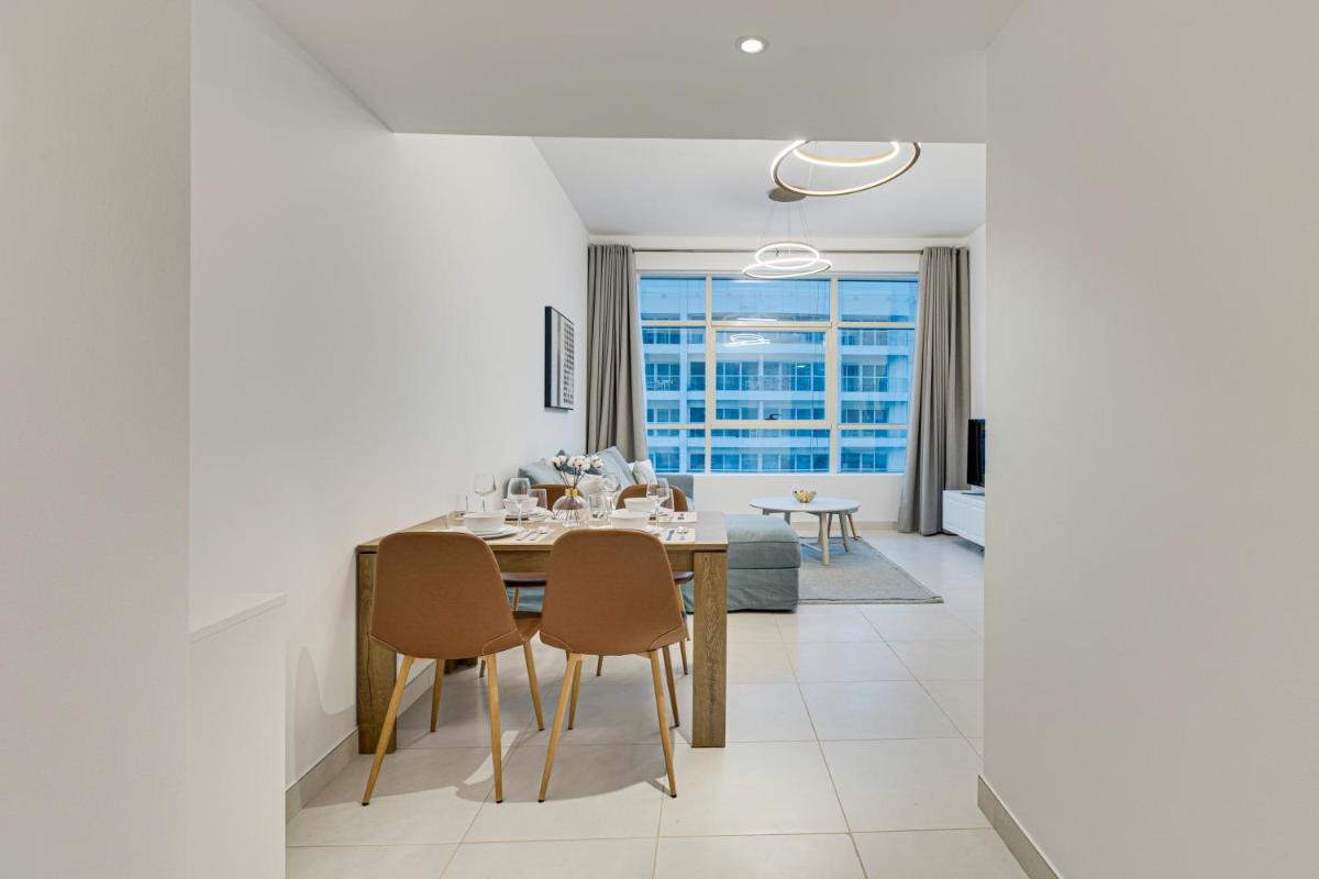 Great views from New apartment in Dubai Marina