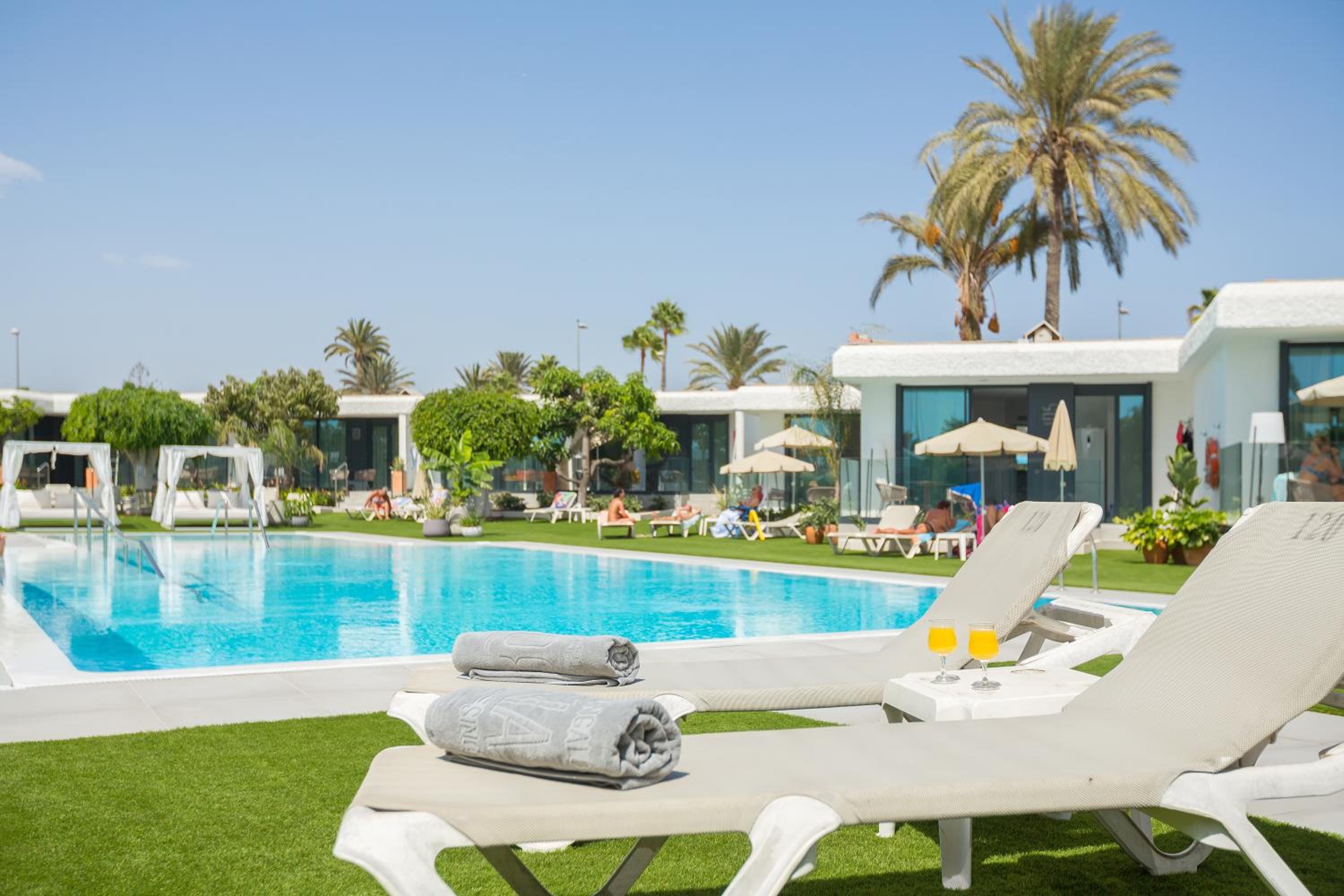 Hotel Bungalows Doña Rosa - Image 1