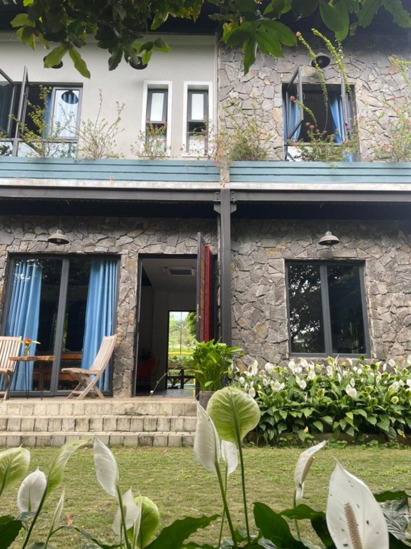Padme Villas Ba Vì - Venuestay