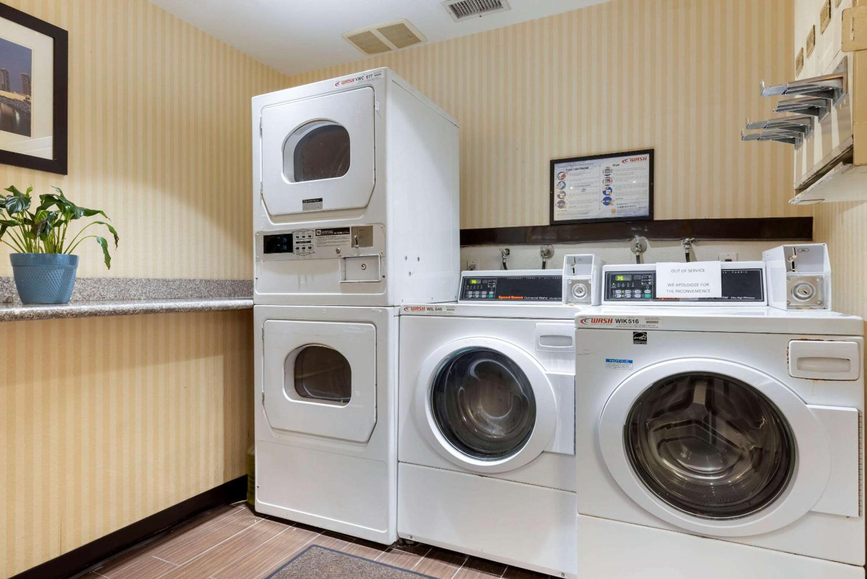 Comfort Inn Gaslamp Convention Center 10