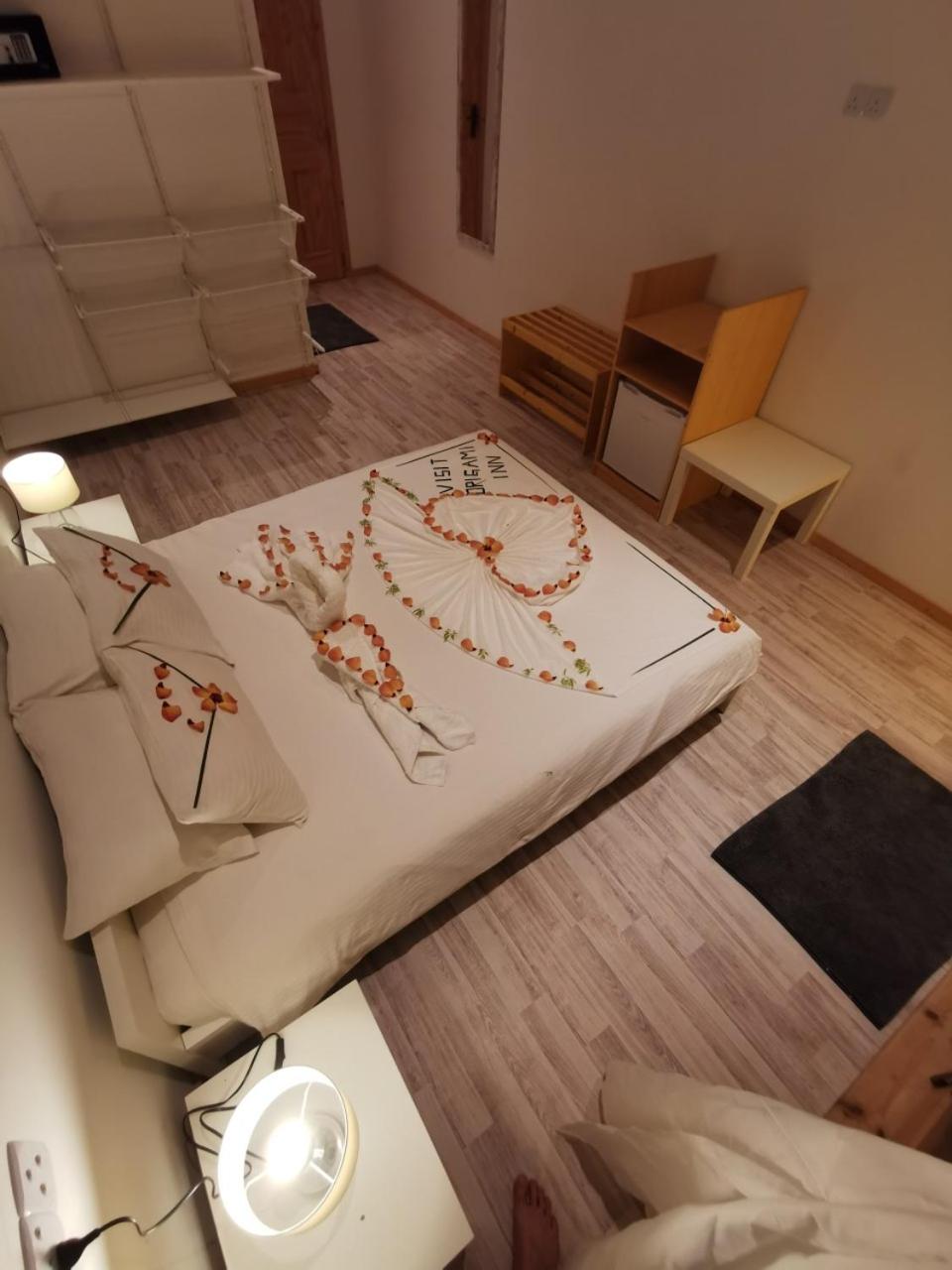 Origami Inn Himandhoo