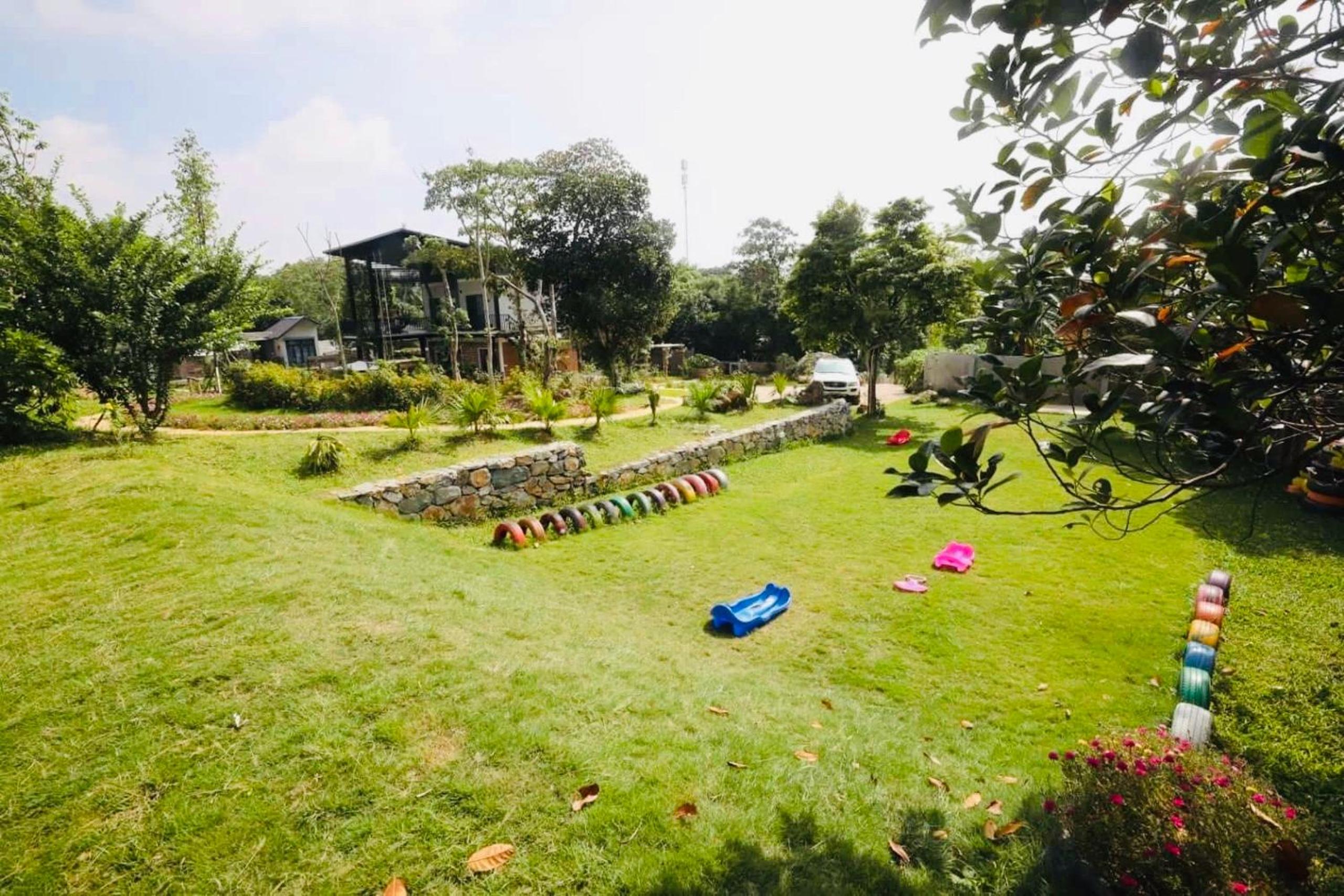 Padme Villas Ba Vì - Venuestay