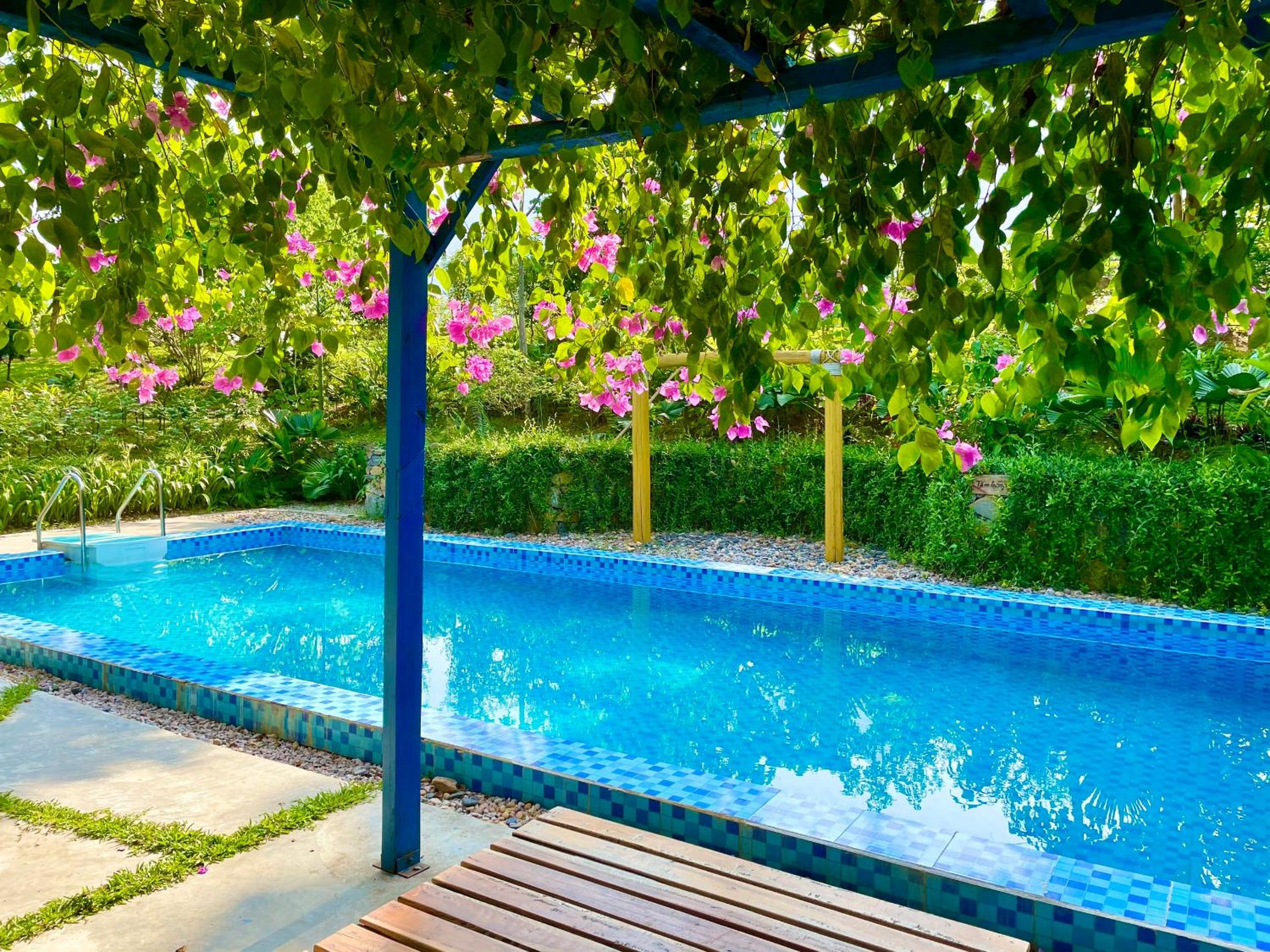 Padme Villas Ba Vì - Venuestay