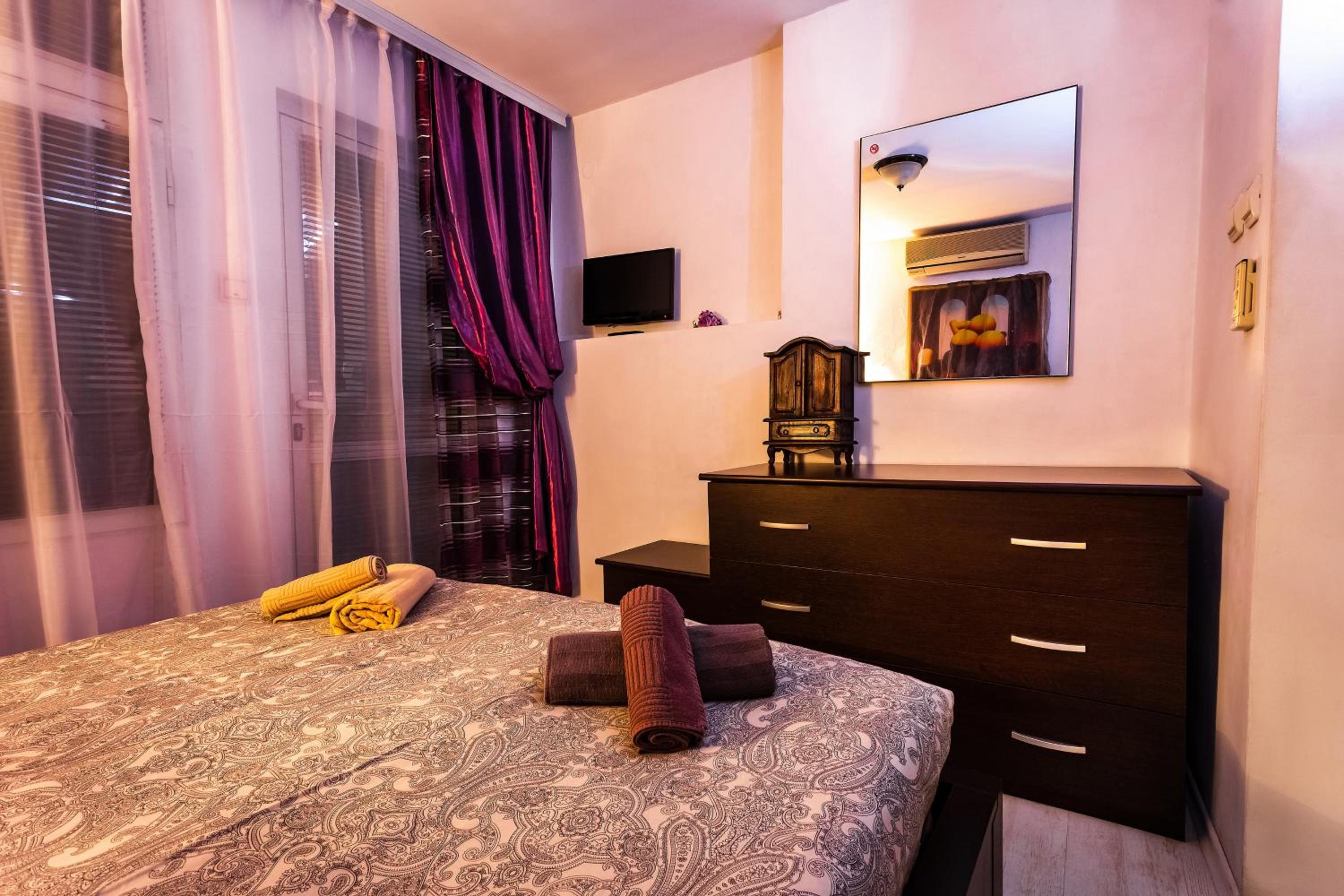Residence Art Guest House