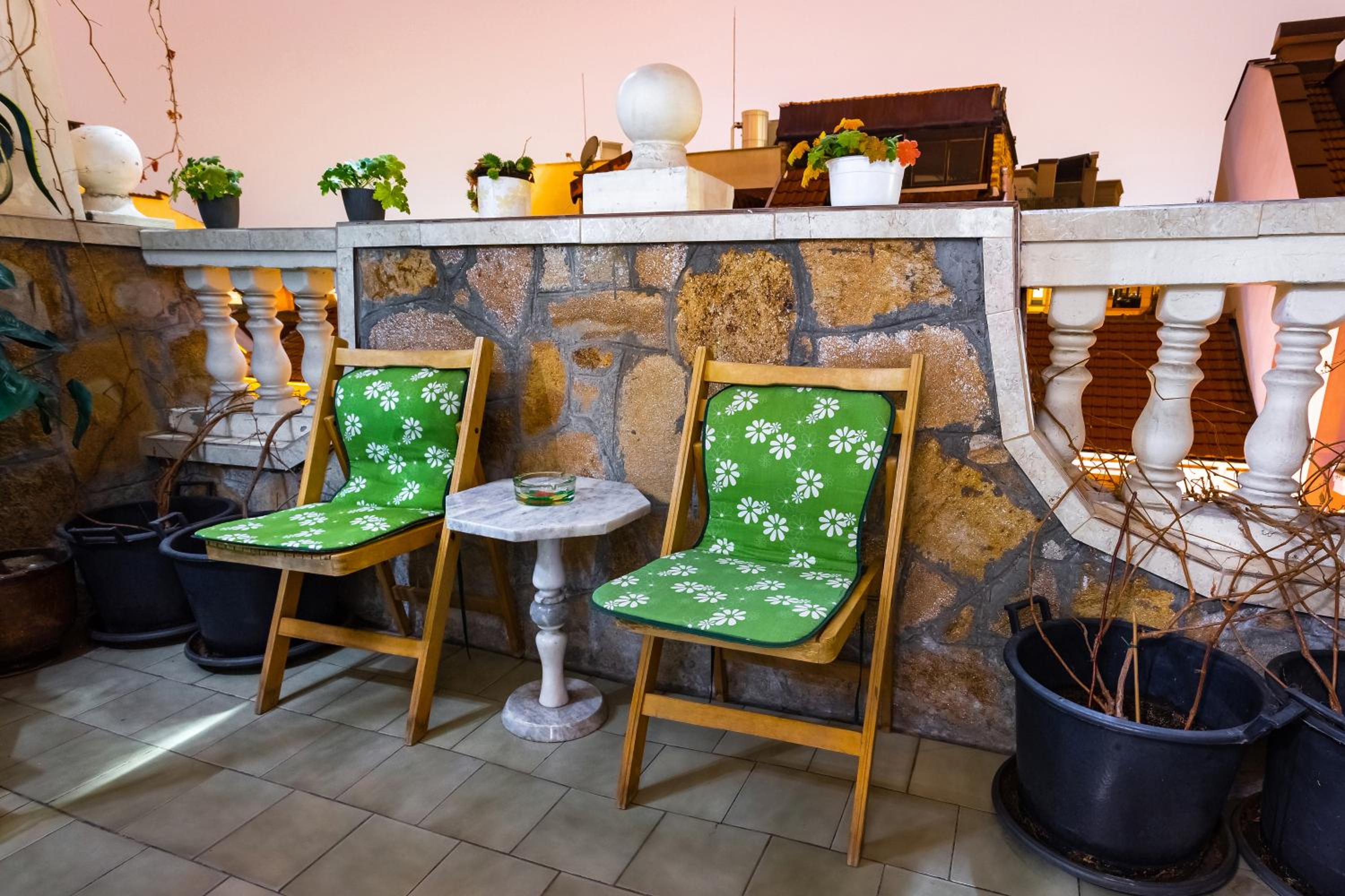 Residence Art Guest House