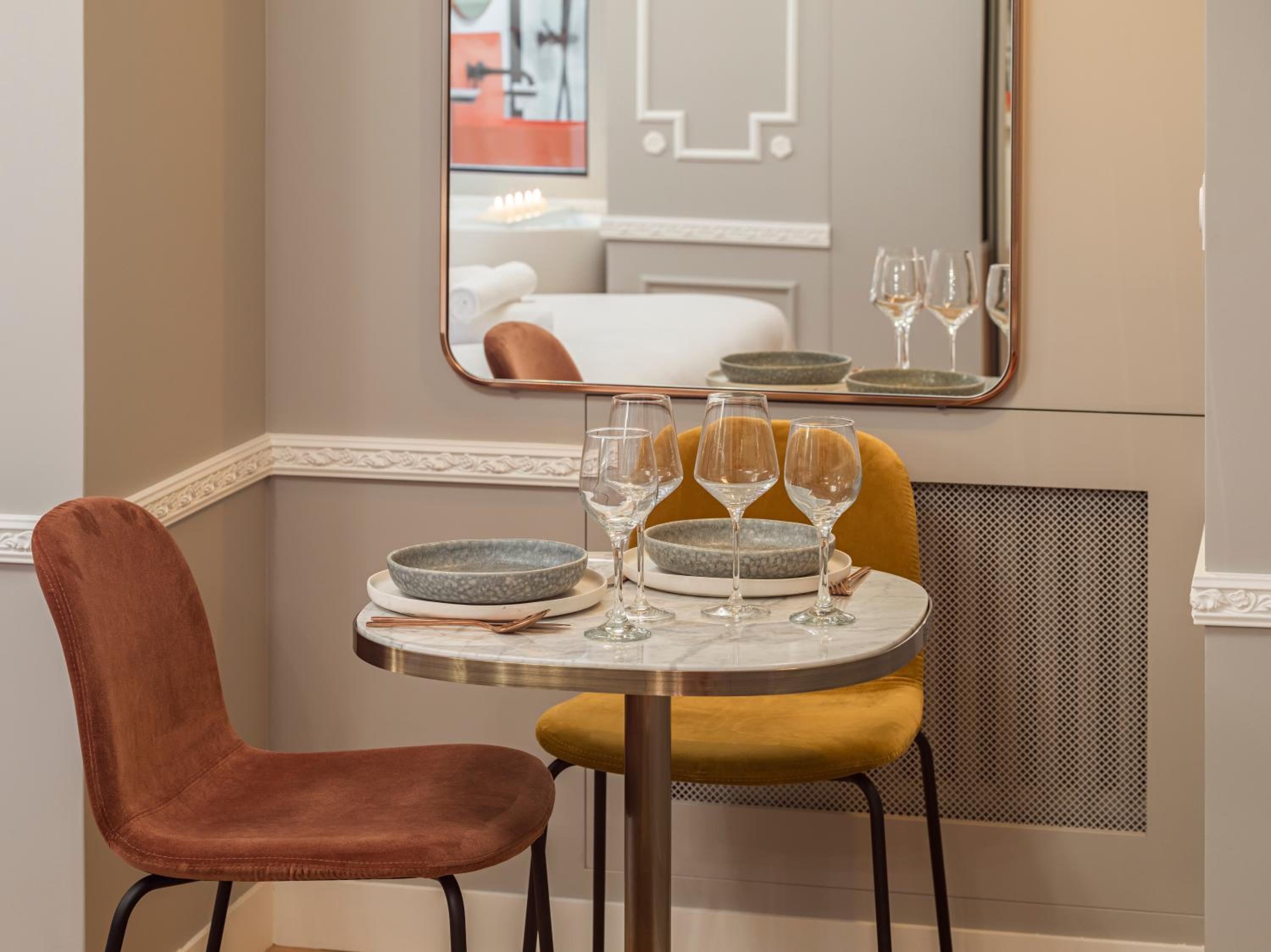 The Orange Haussmann