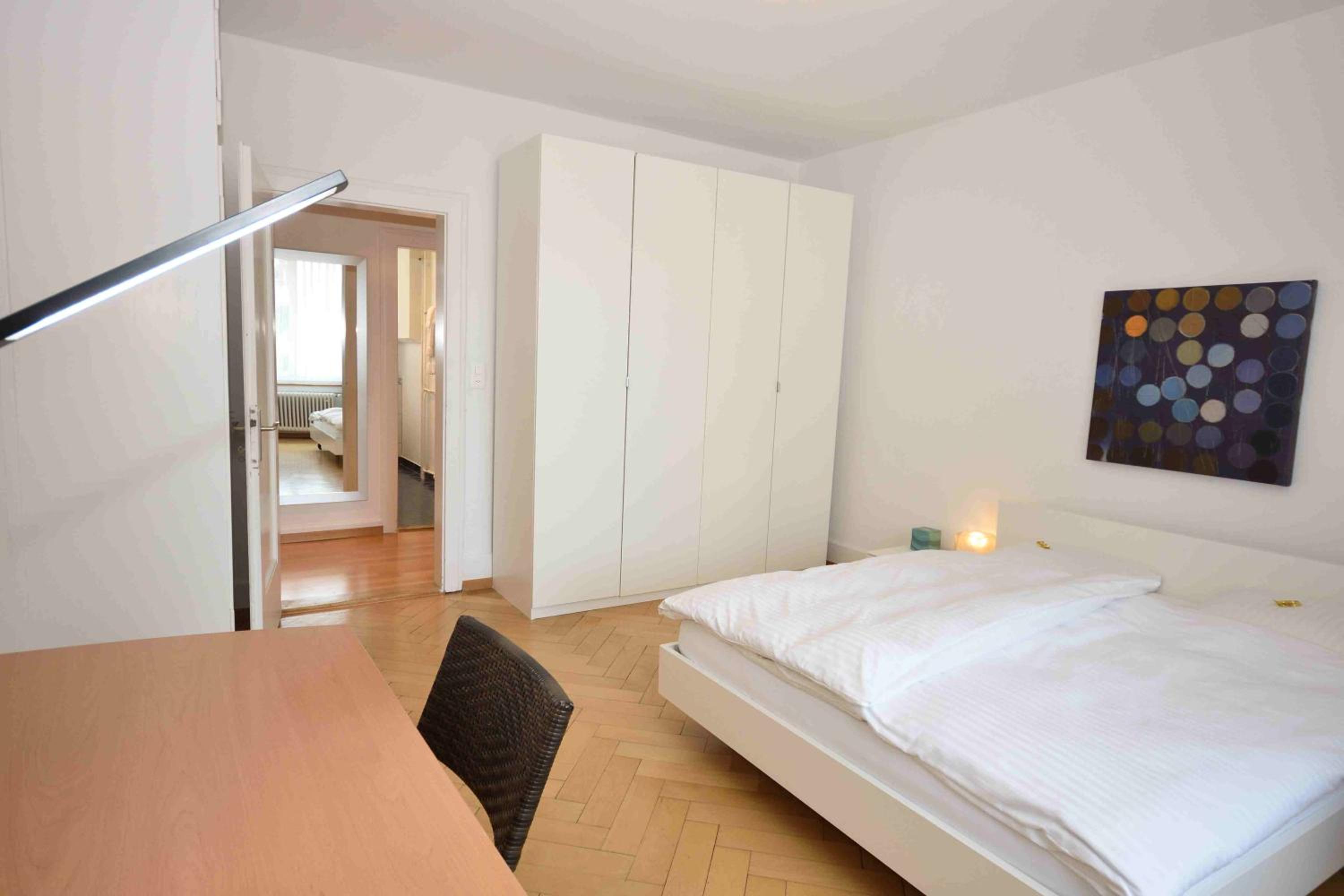 2BR flat near lake and central - Stardust 22
