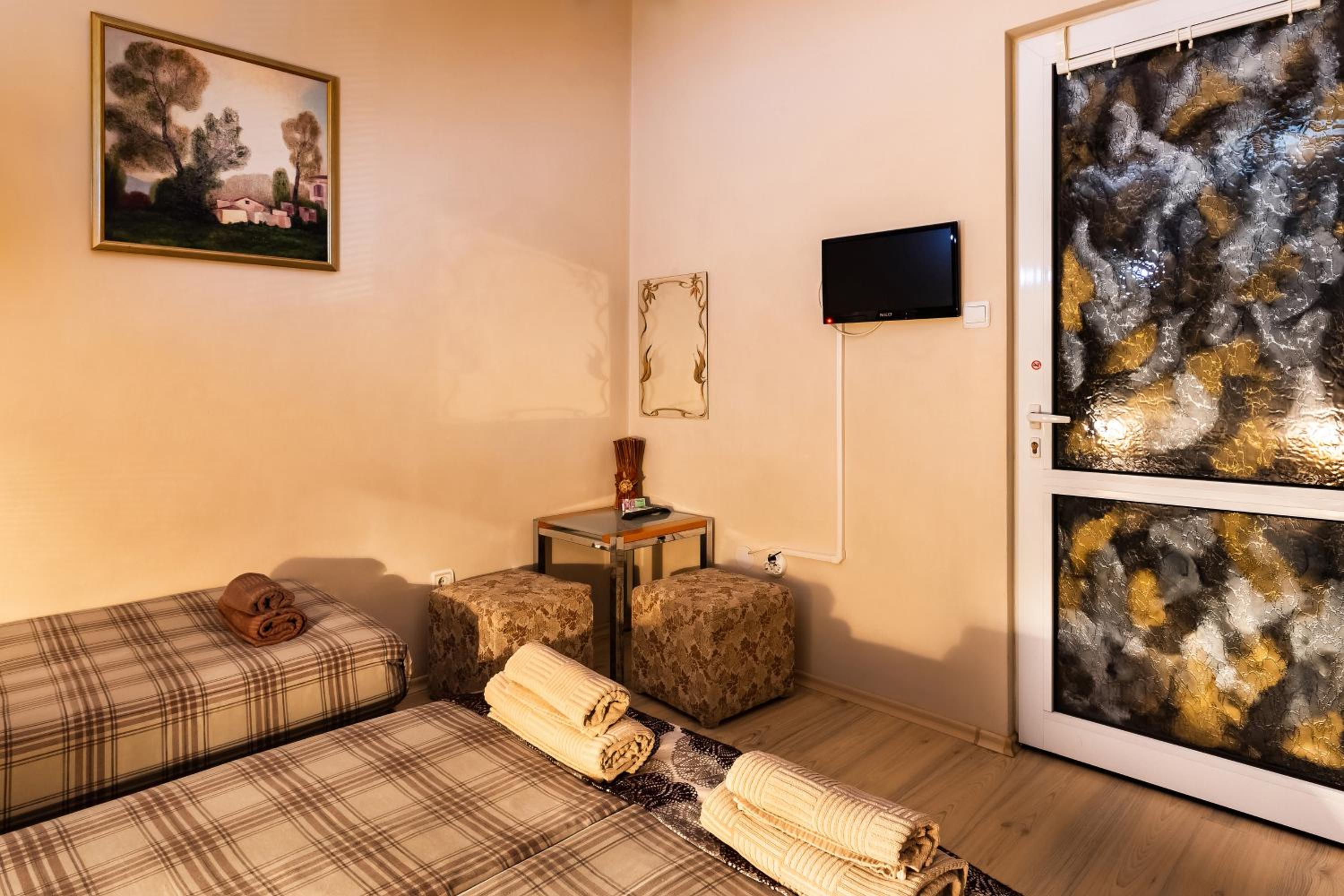 Residence Art Guest House
